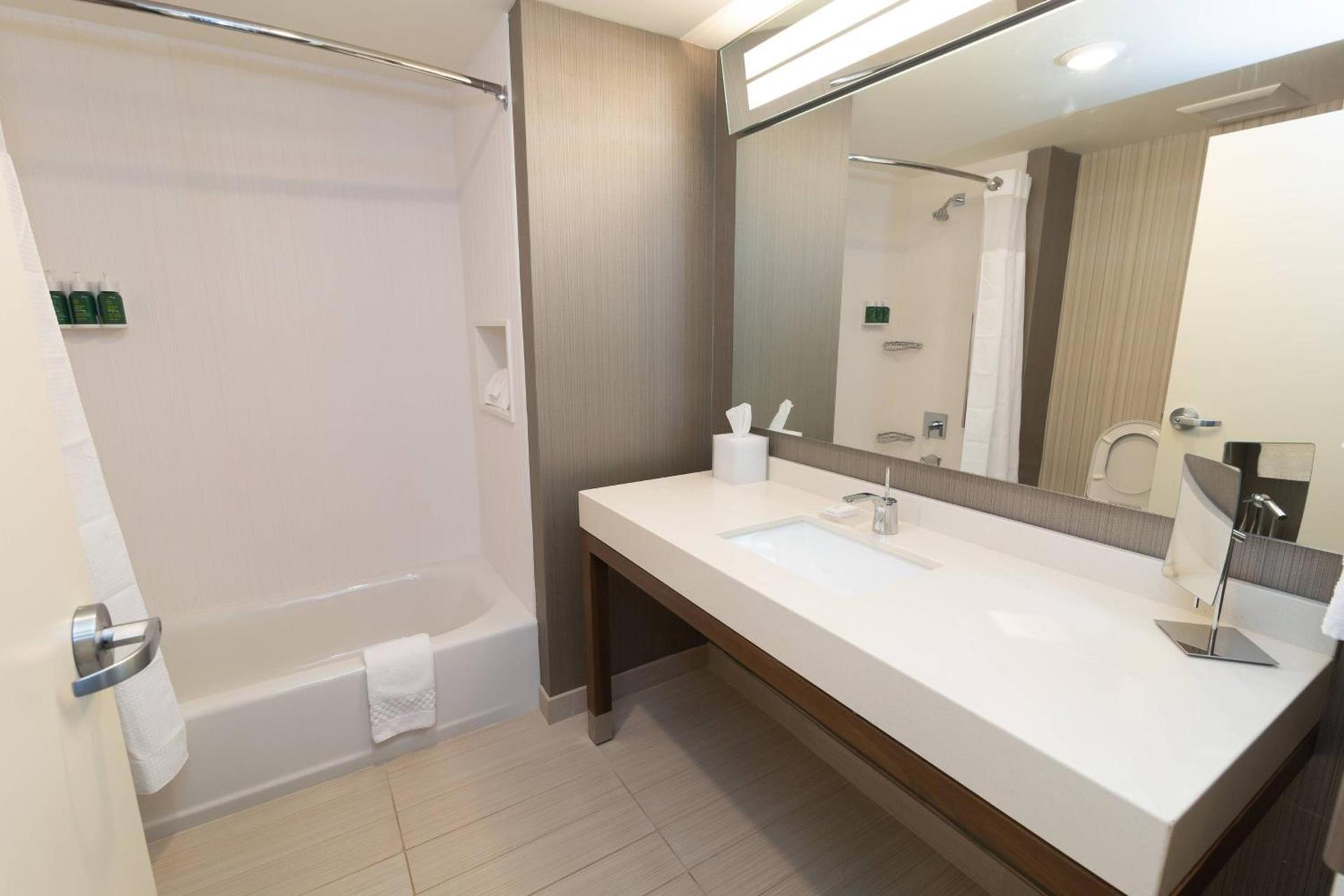 Courtyard by Marriott Cartersville photo 14