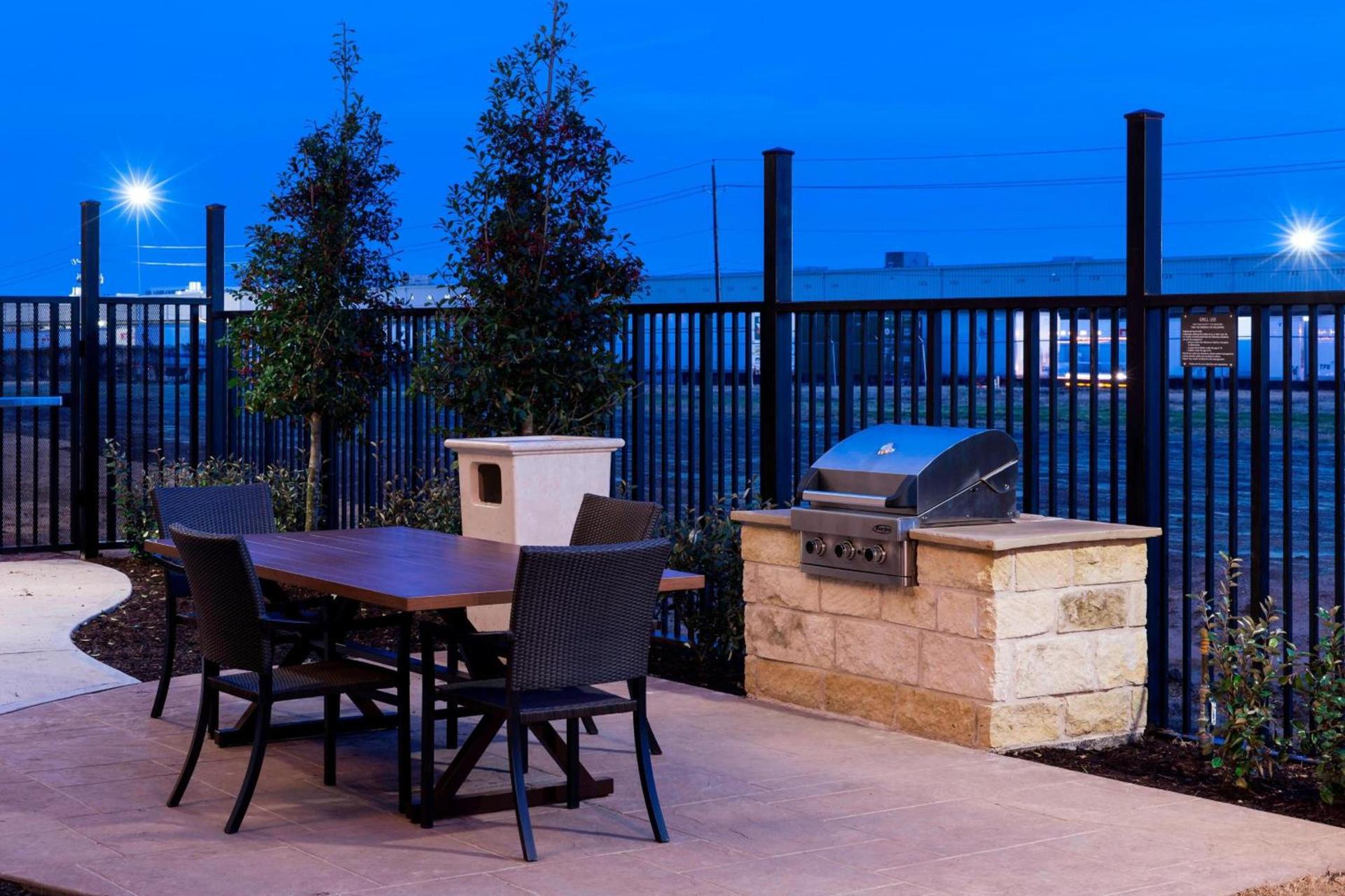 Residence Inn by Marriott Dallas Plano/Richardson photo 17