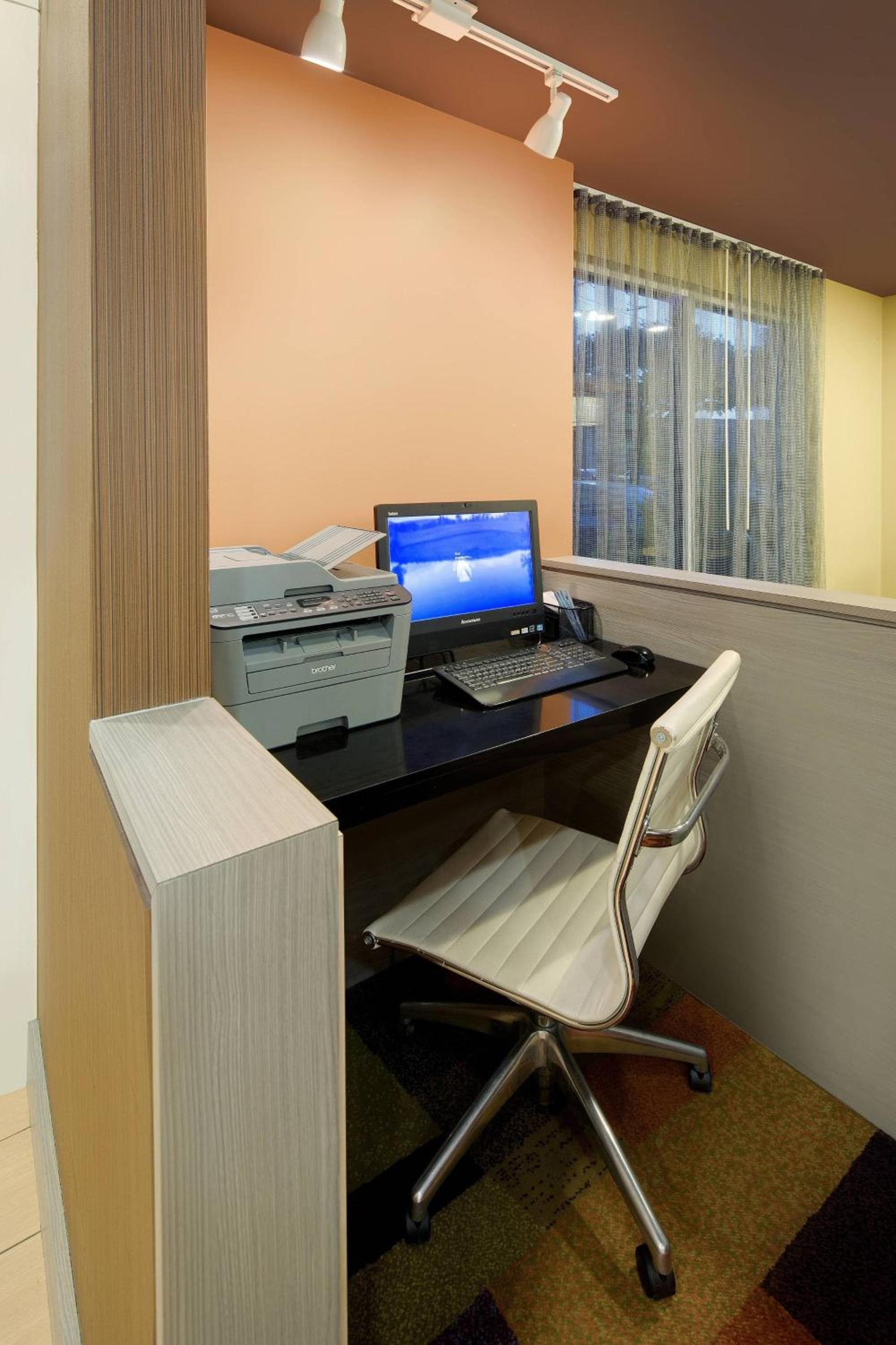 Fairfield Inn & Suites Austin University Area photo 17