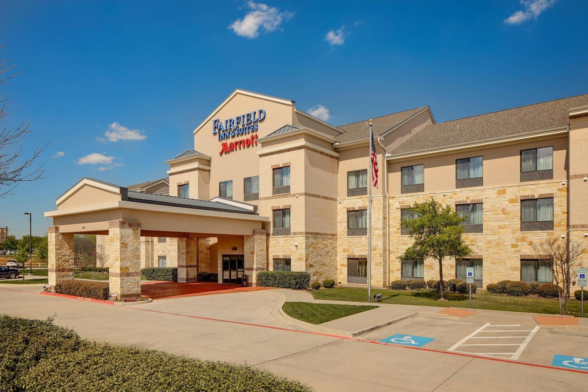 Fairfield Inn and Suites by Marriott Dallas Mansfield — hotel in Mansfield