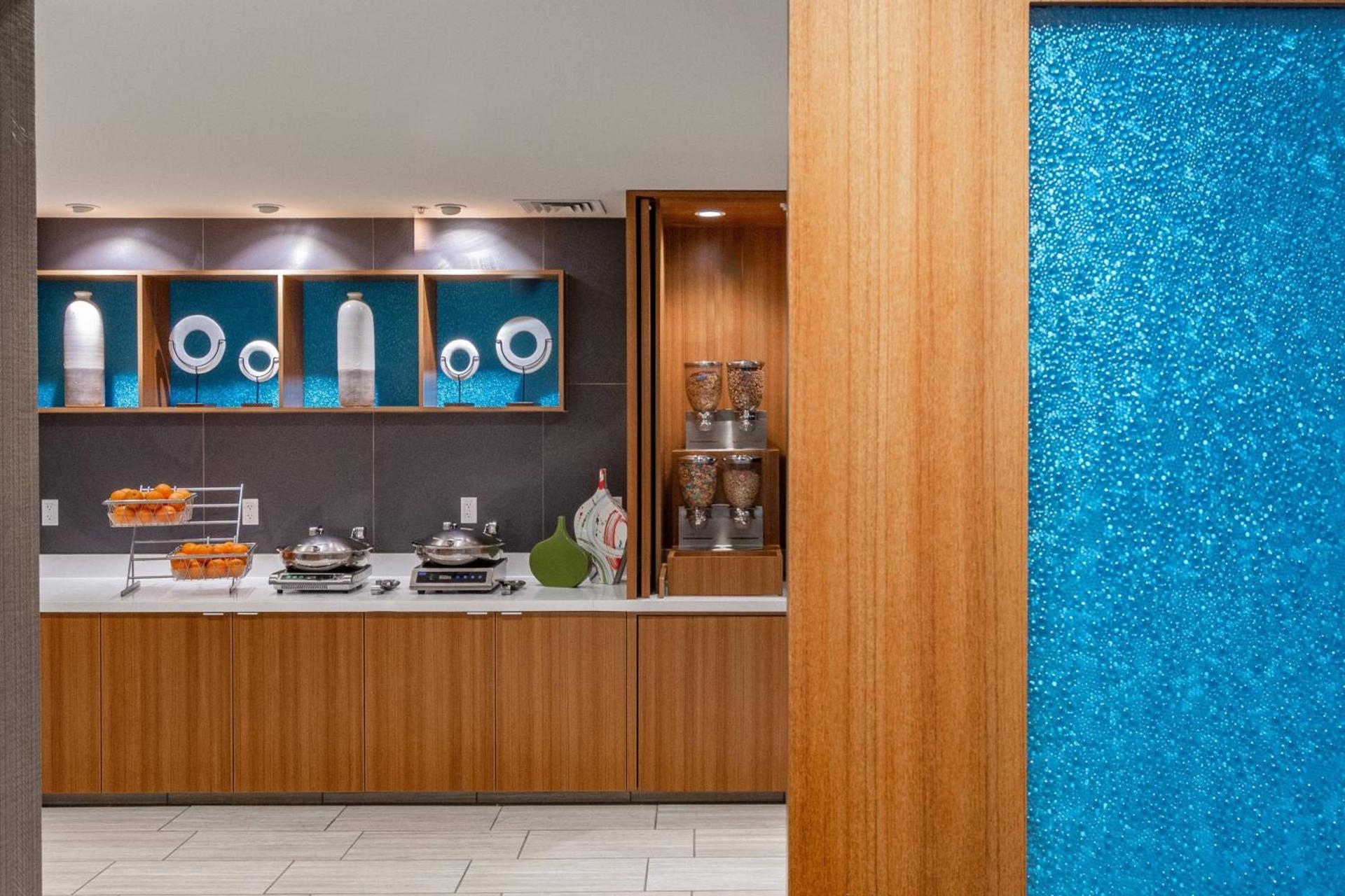 SpringHill Suites Anchorage Midtown photo 21