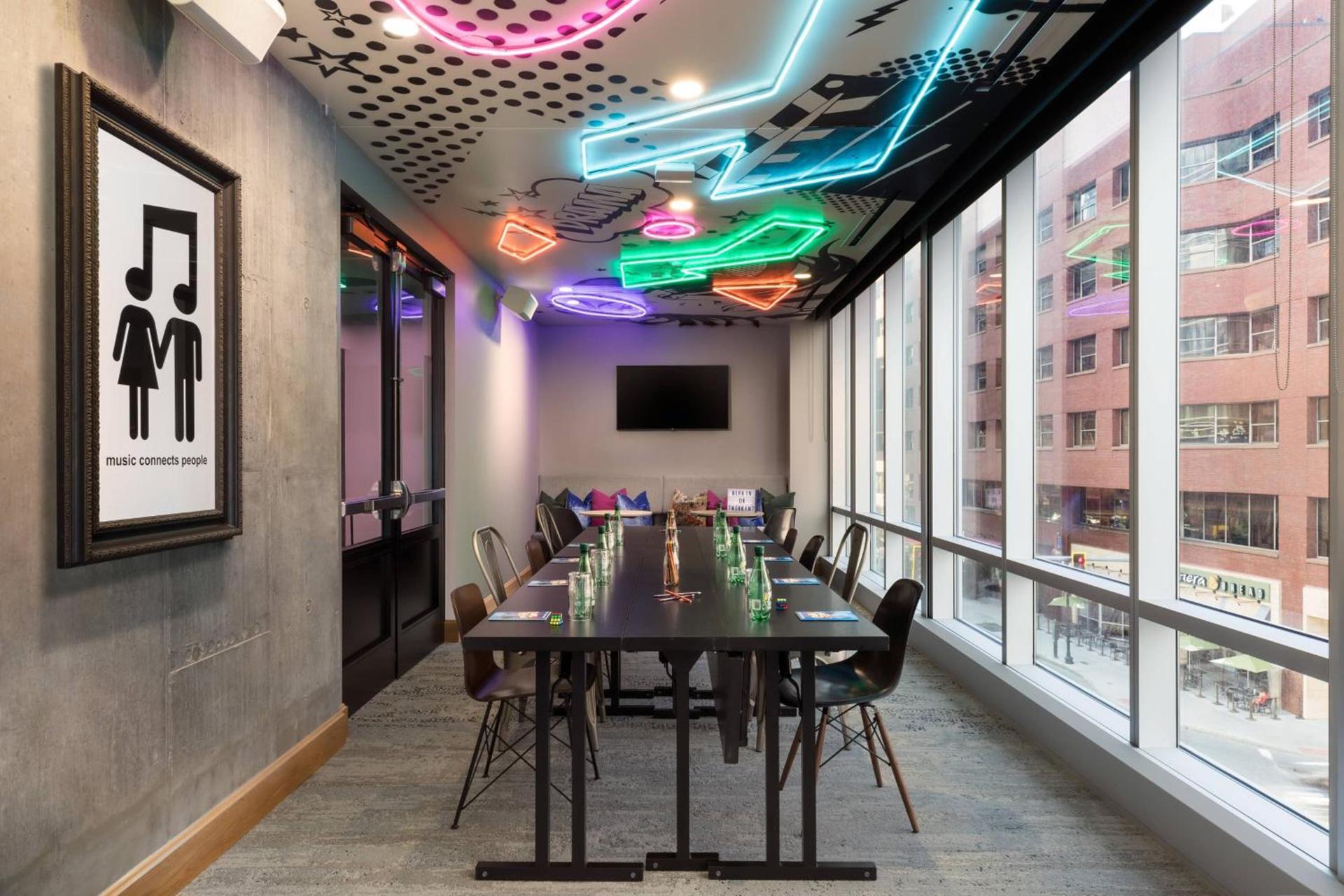 Moxy Boston Downtown photo 46