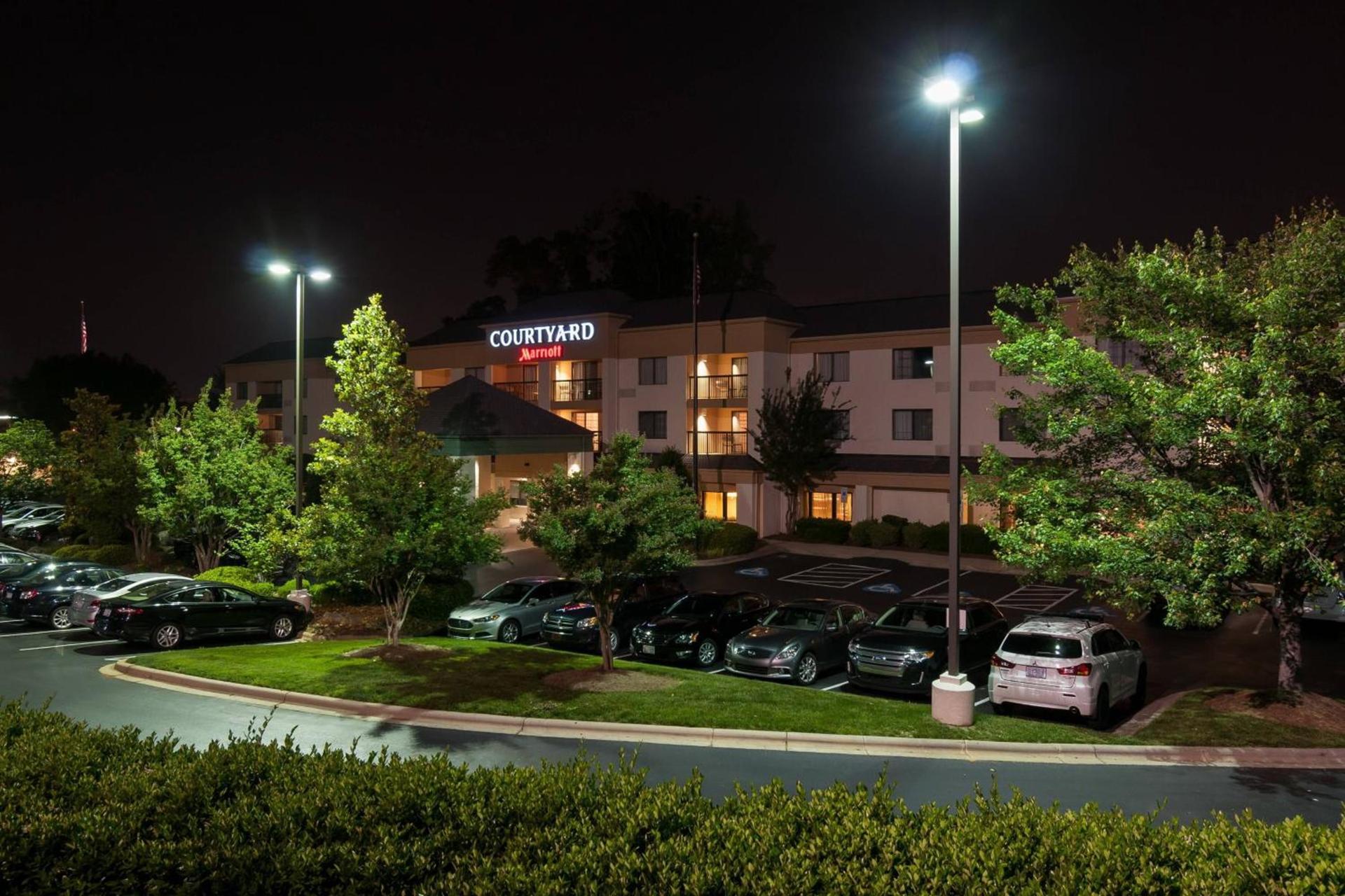 Courtyard by Marriott Charlotte Lake Norman photo 1