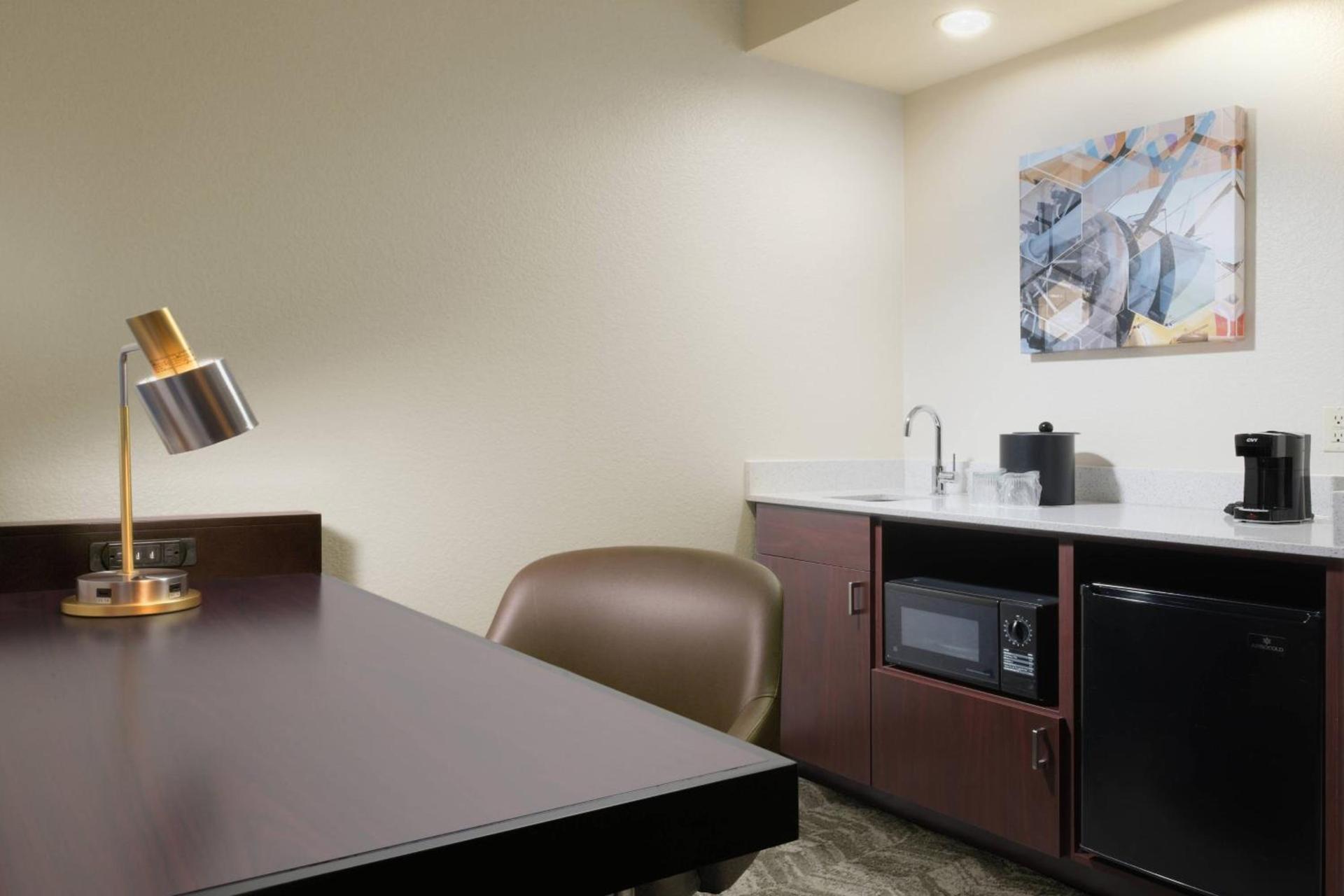 SpringHill Suites Dallas Addison/Quorum Drive photo 9