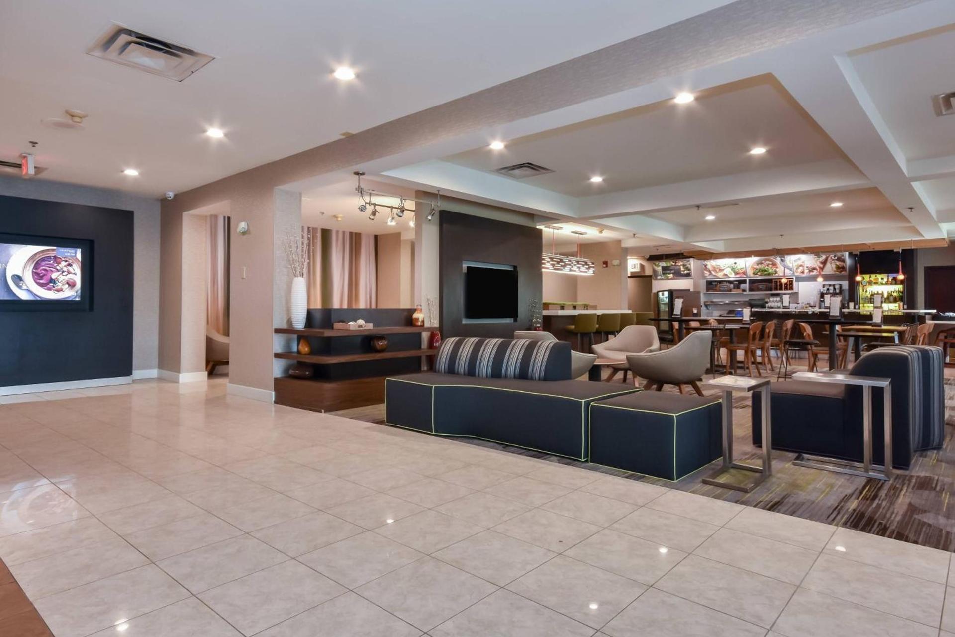 Courtyard by Marriott Charlotte Lake Norman photo 3