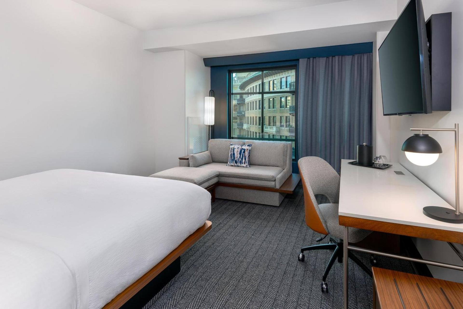 Courtyard by Marriott Atlanta Midtown photo 9