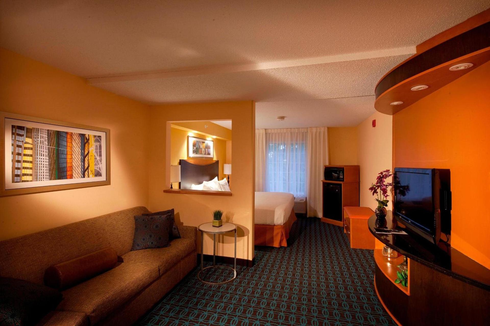 Fairfield Inn and Suites by Marriott Cincinnati Eastgate photo 8