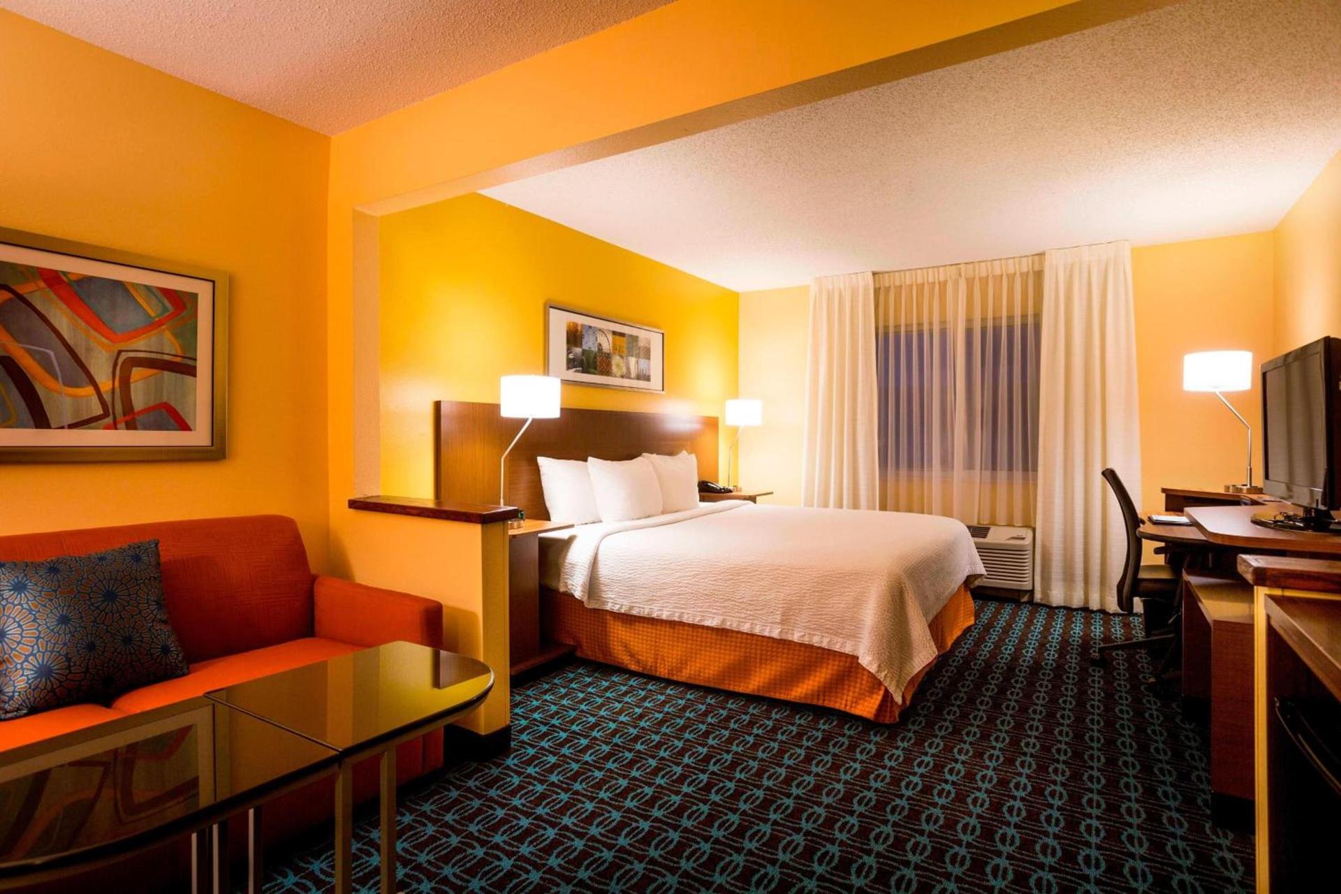 Fairfield Inn and Suites by Marriott Cincinnati Eastgate photo 9