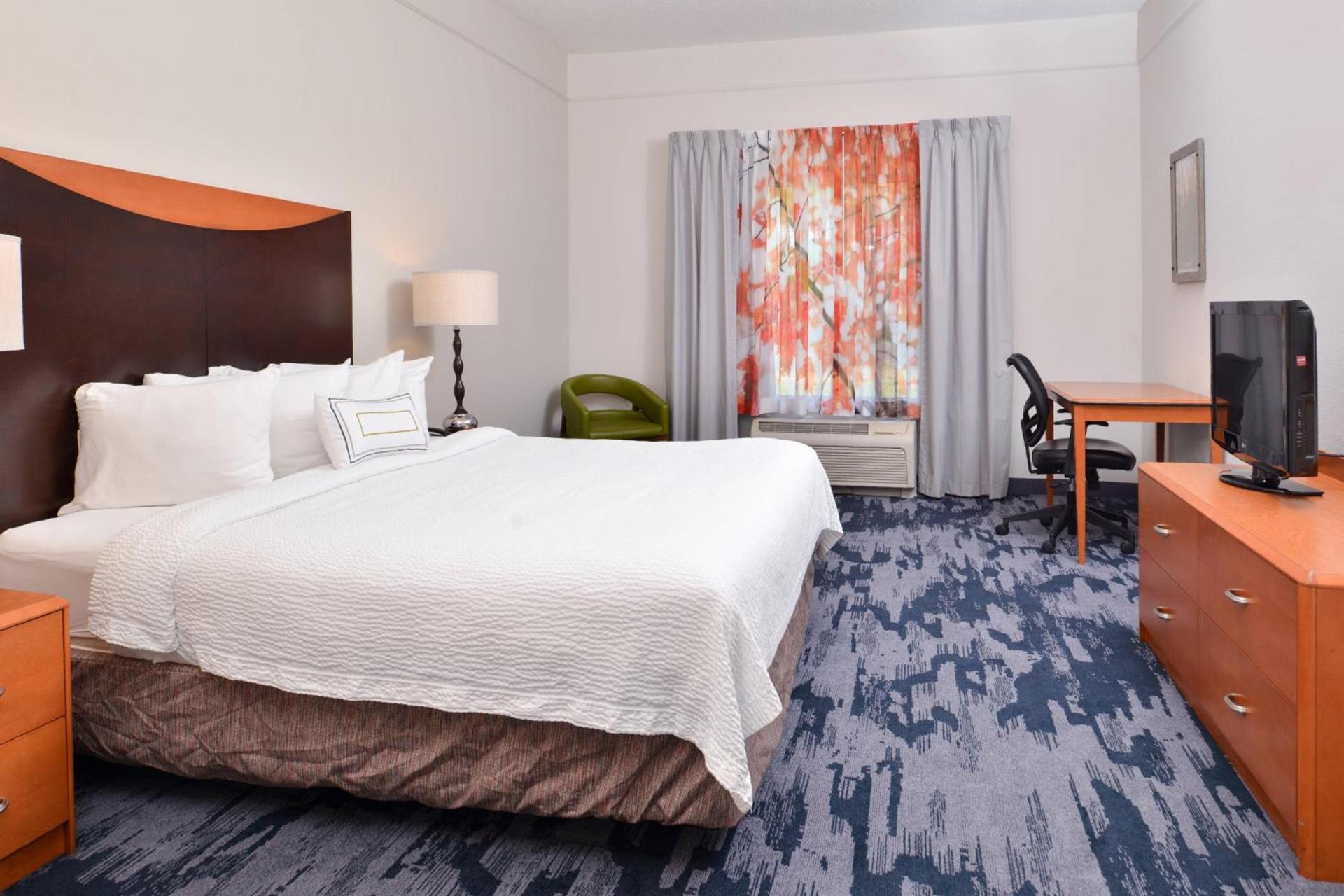 Fairfield Inn and Suites by Marriott Birmingham Pelham/I-65 photo 11