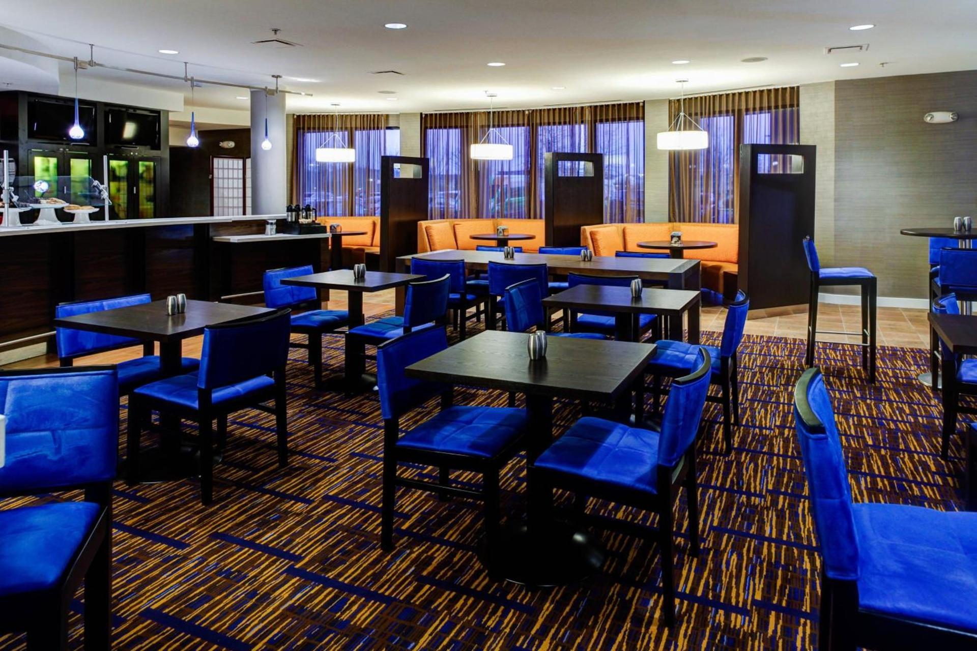 Courtyard by Marriott Atlanta Airport West photo 22