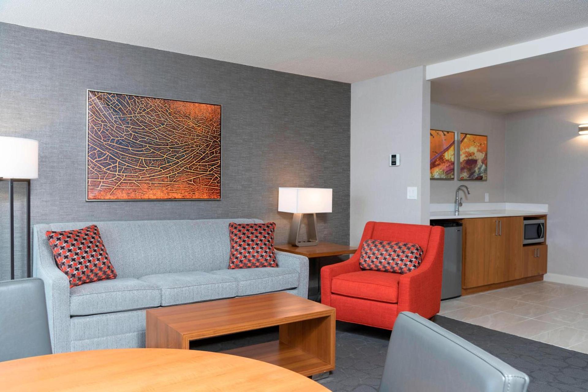 Sonesta Hotel Grand Rapids Airport photo 21