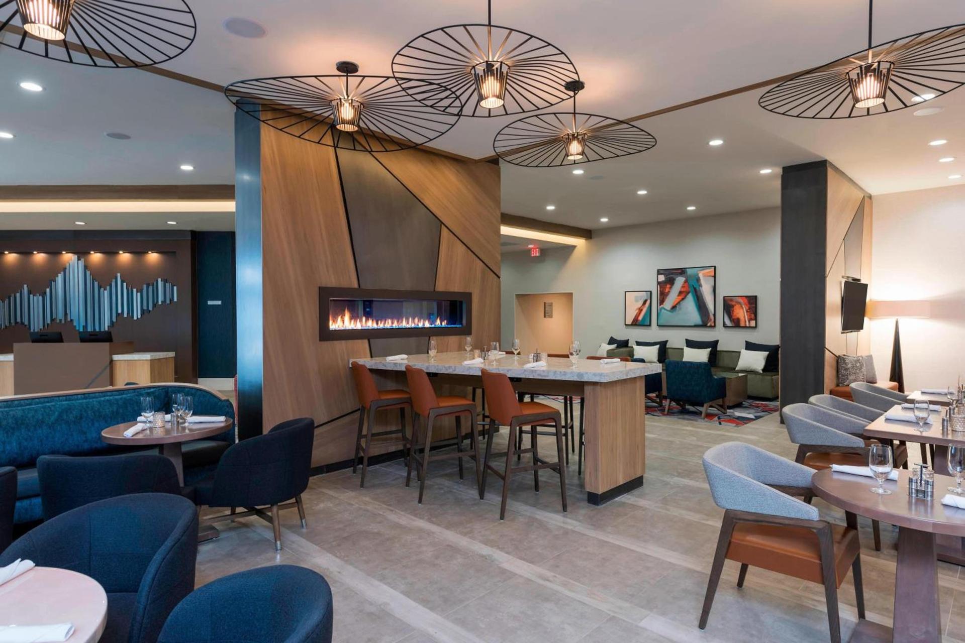 Sonesta Hotel Grand Rapids Airport photo 28