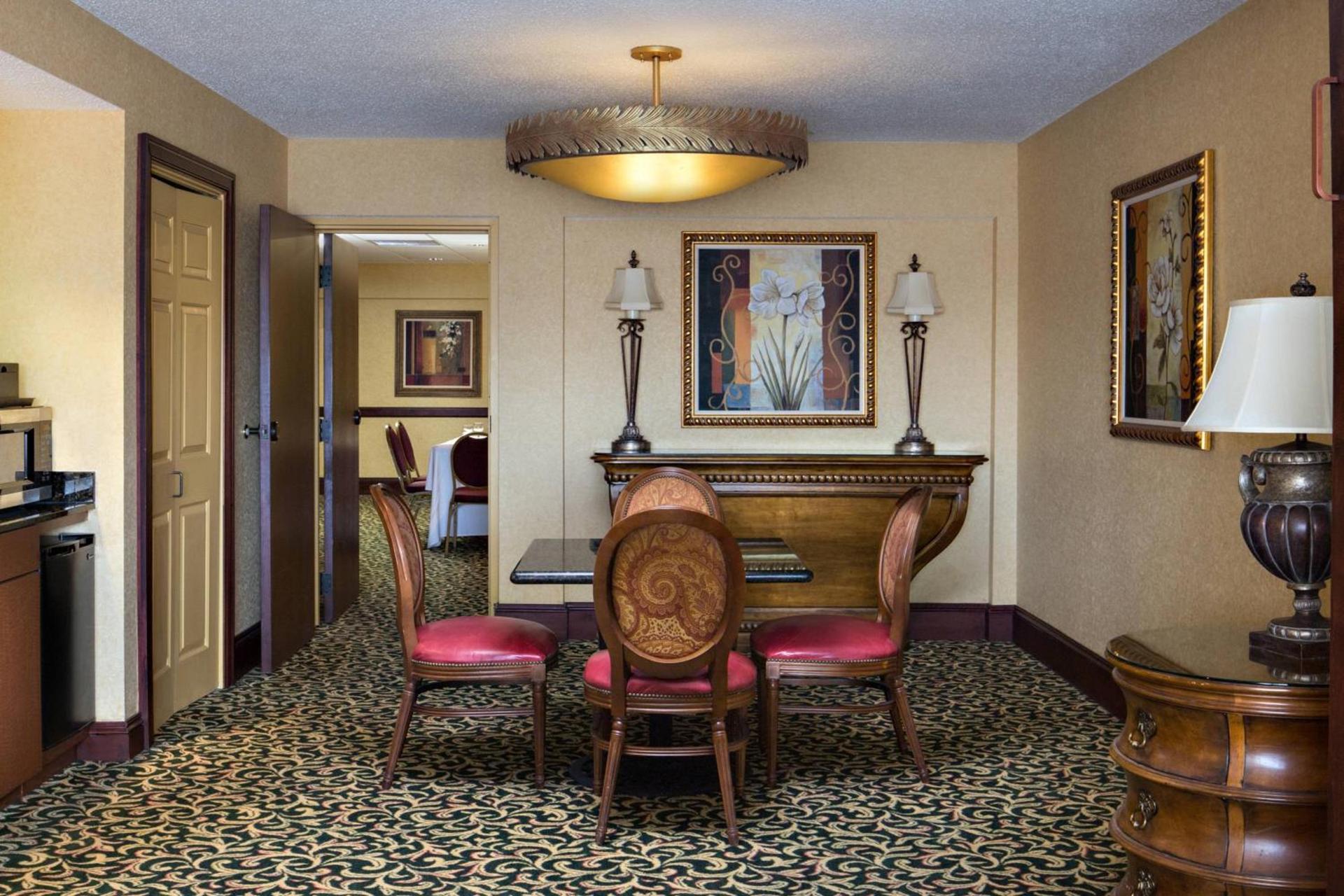 Radisson Hotel Cedar Rapids photo 43