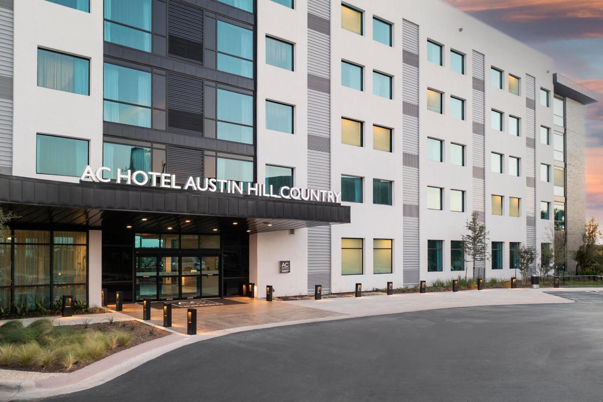 AC Hotel by Marriott Austin Hill Country photo 2