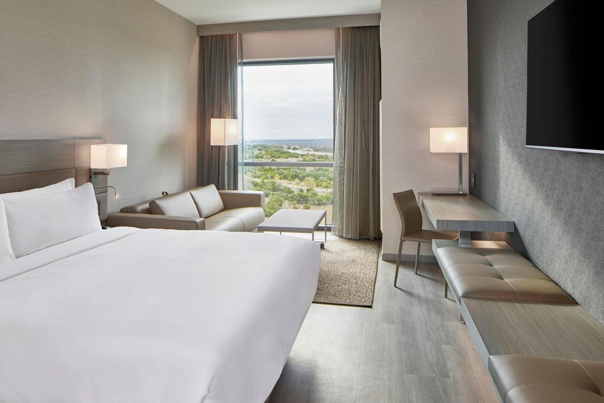AC Hotel by Marriott Austin Hill Country photo 13