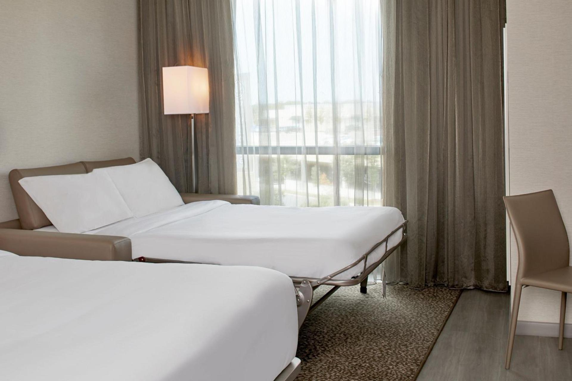 AC Hotel by Marriott Austin Hill Country photo 18