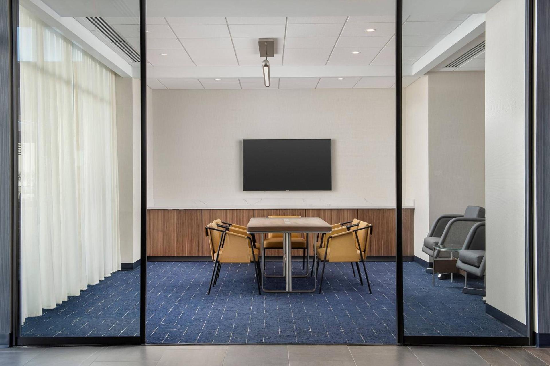 Courtyard by Marriott Indianapolis Plainfield photo 4
