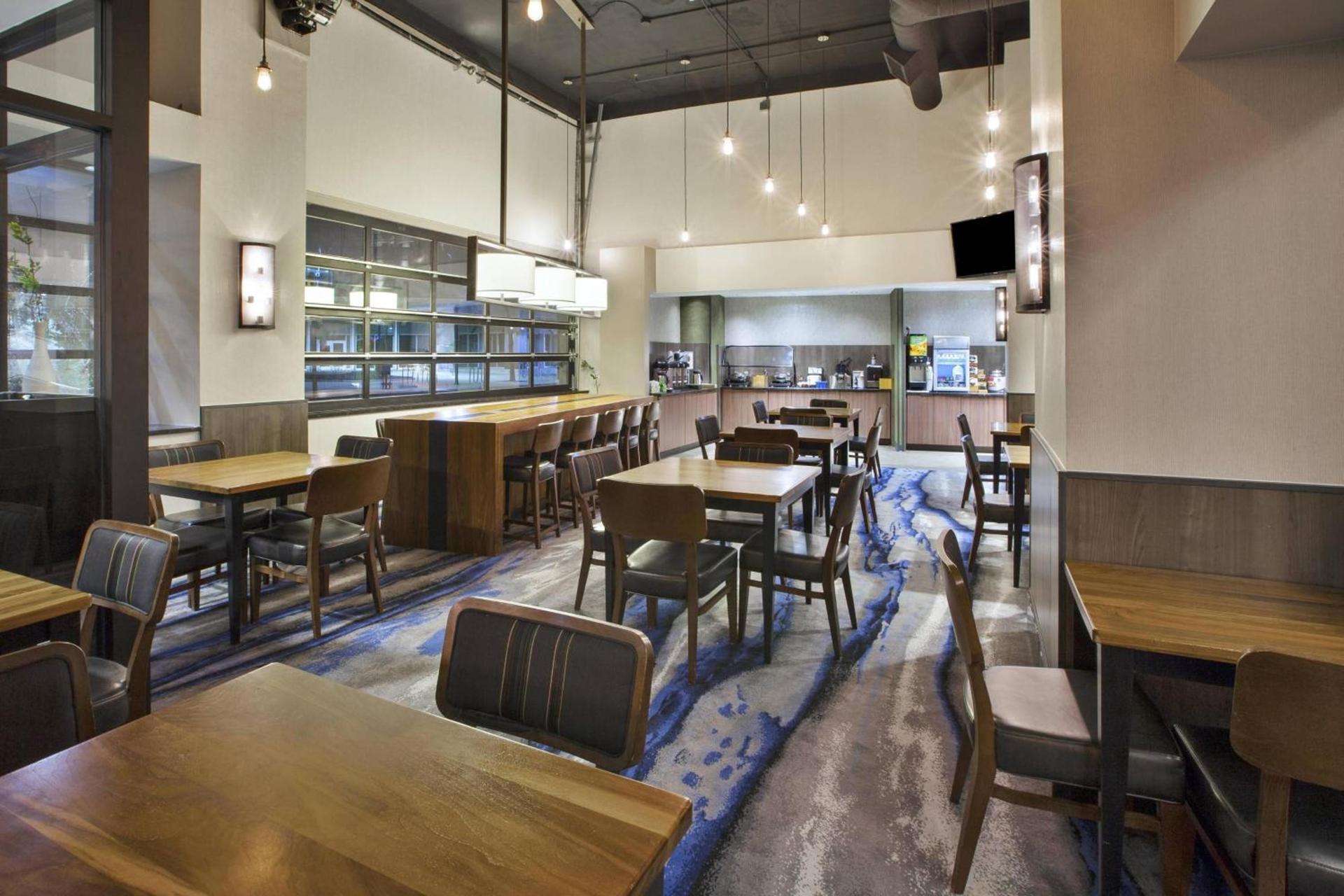 Fairfield Inn & Suites by Marriott Milwaukee Downtown photo 12