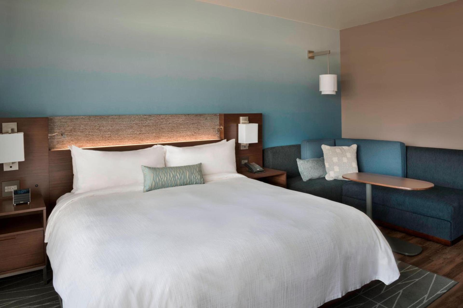 Buffalo Marriott at LECOM HARBORCENTER photo 9