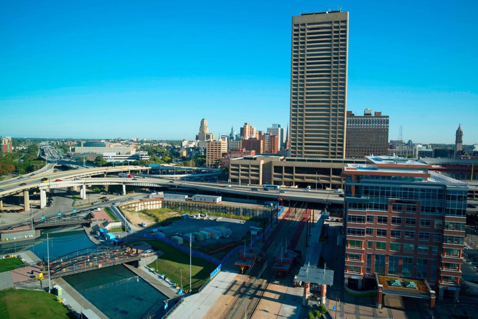 Buffalo Marriott at LECOM HARBORCENTER photo 10