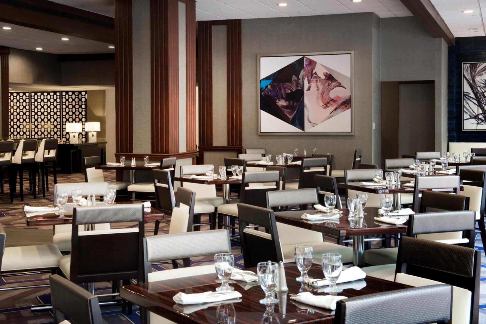 Sheraton Indianapolis City Centre Hotel photo 97