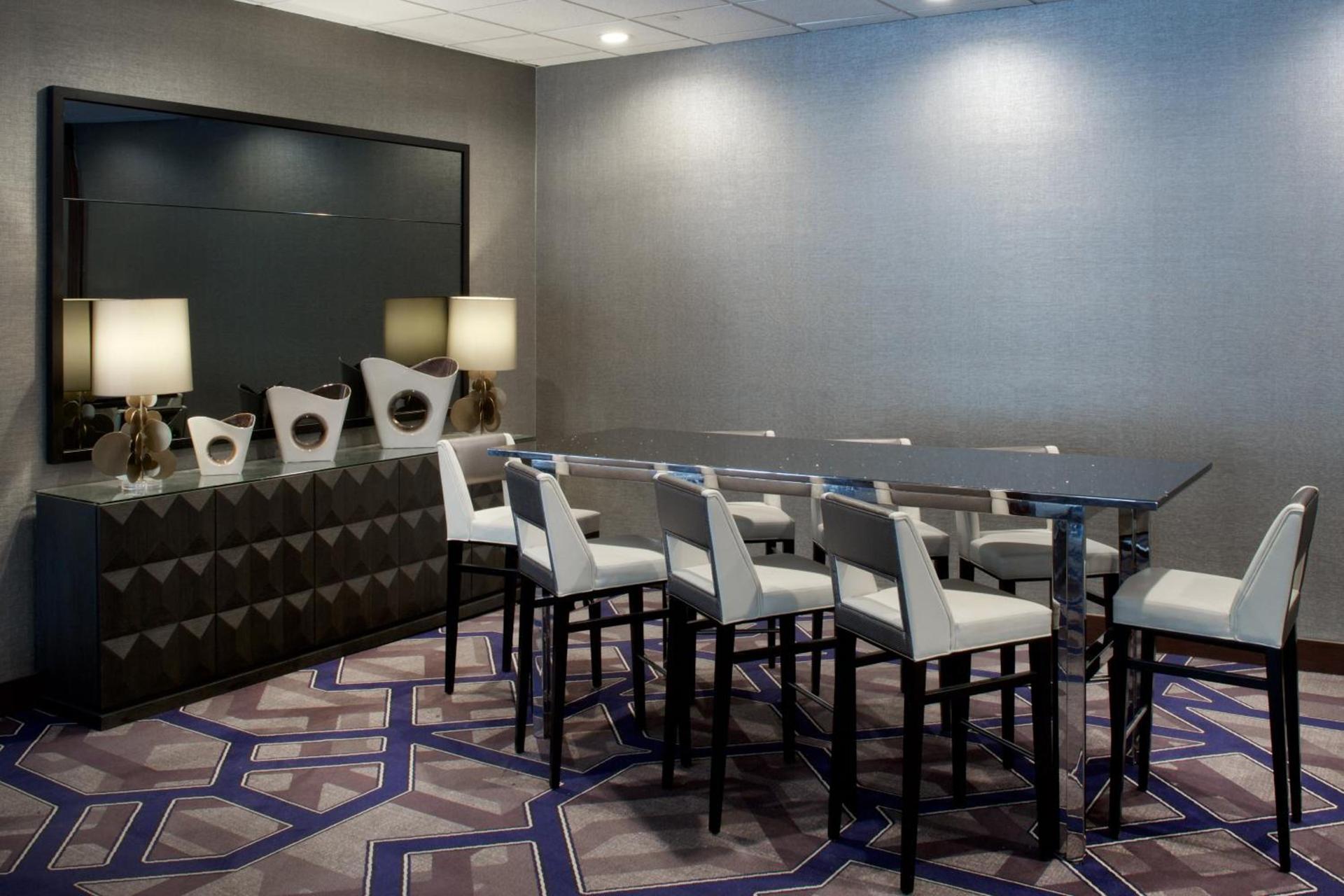 Sheraton Indianapolis City Centre Hotel photo 14