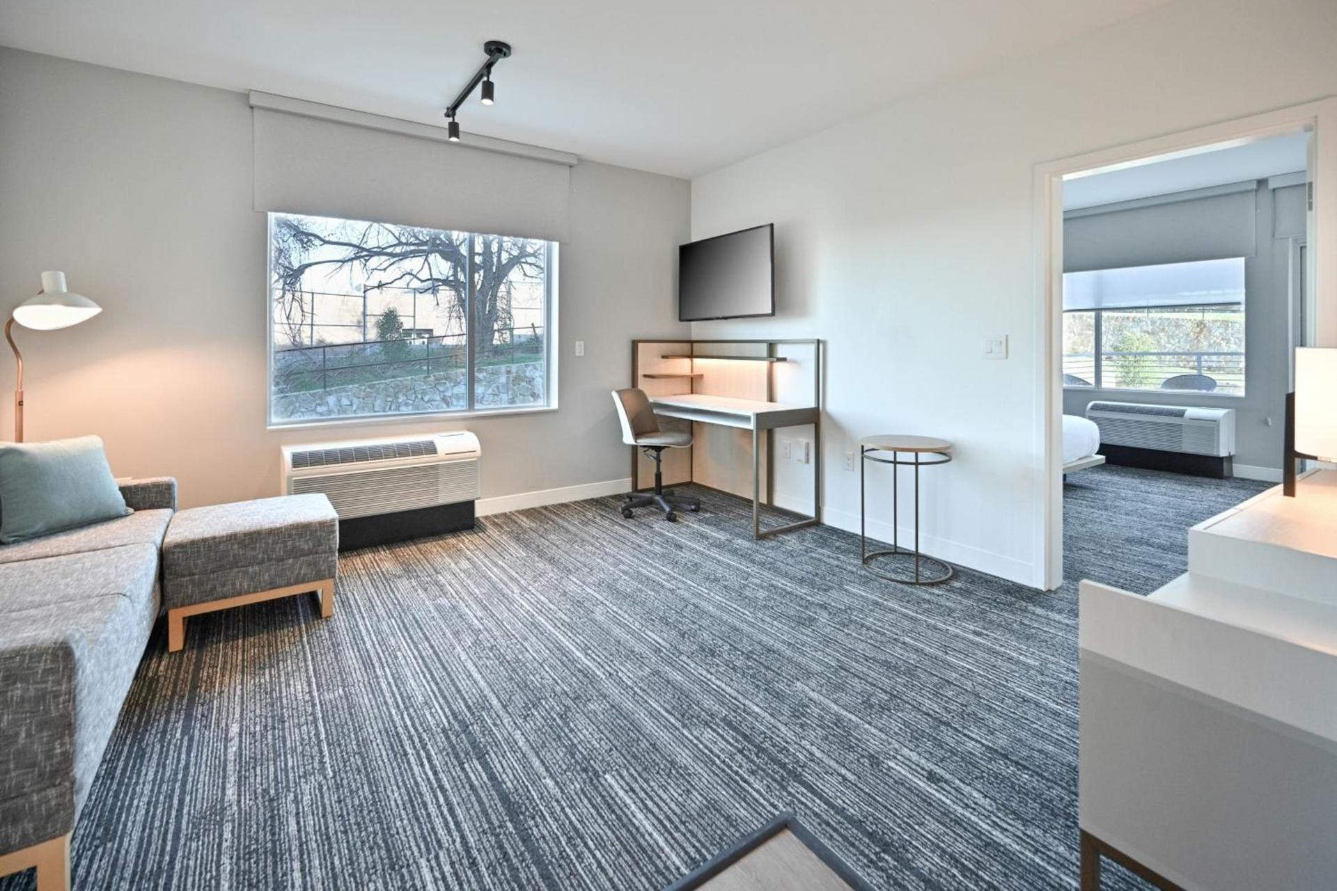 TownePlace Suites by Marriott Dallas Rockwall photo 11