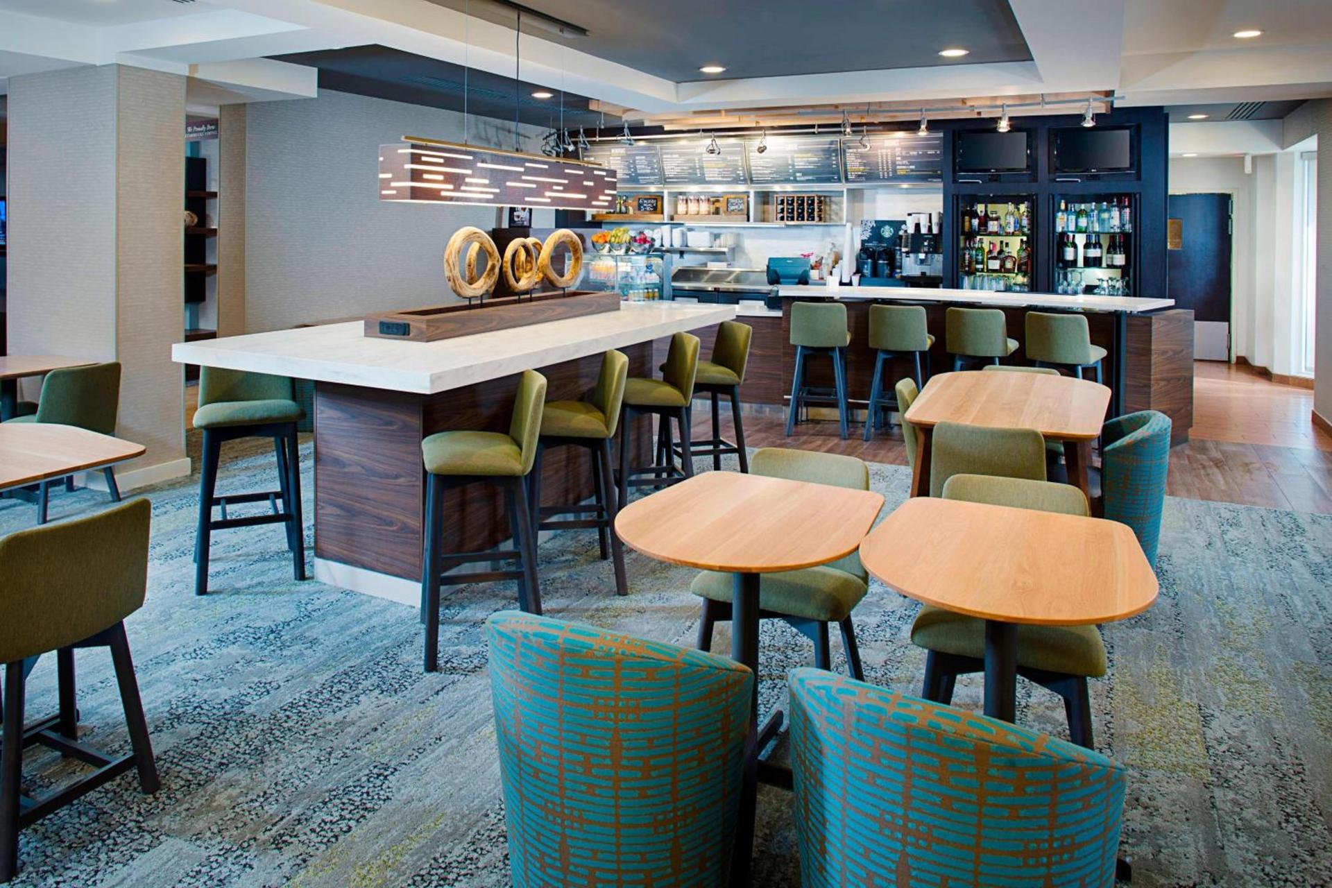 Courtyard by Marriott West Palm Beach Airport photo 13
