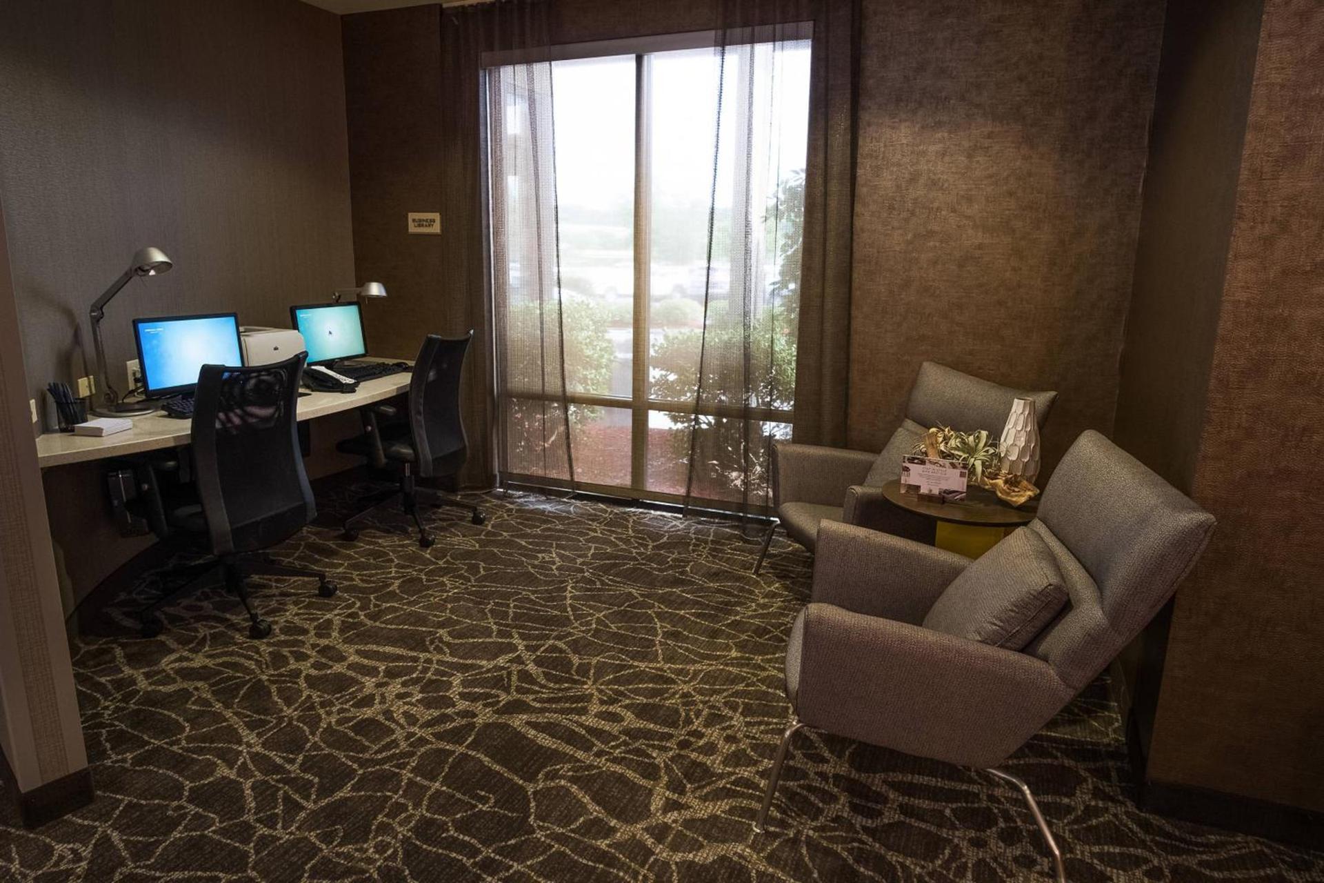 SpringHill Suites by Marriott Winston-Salem Hanes Mall photo 11