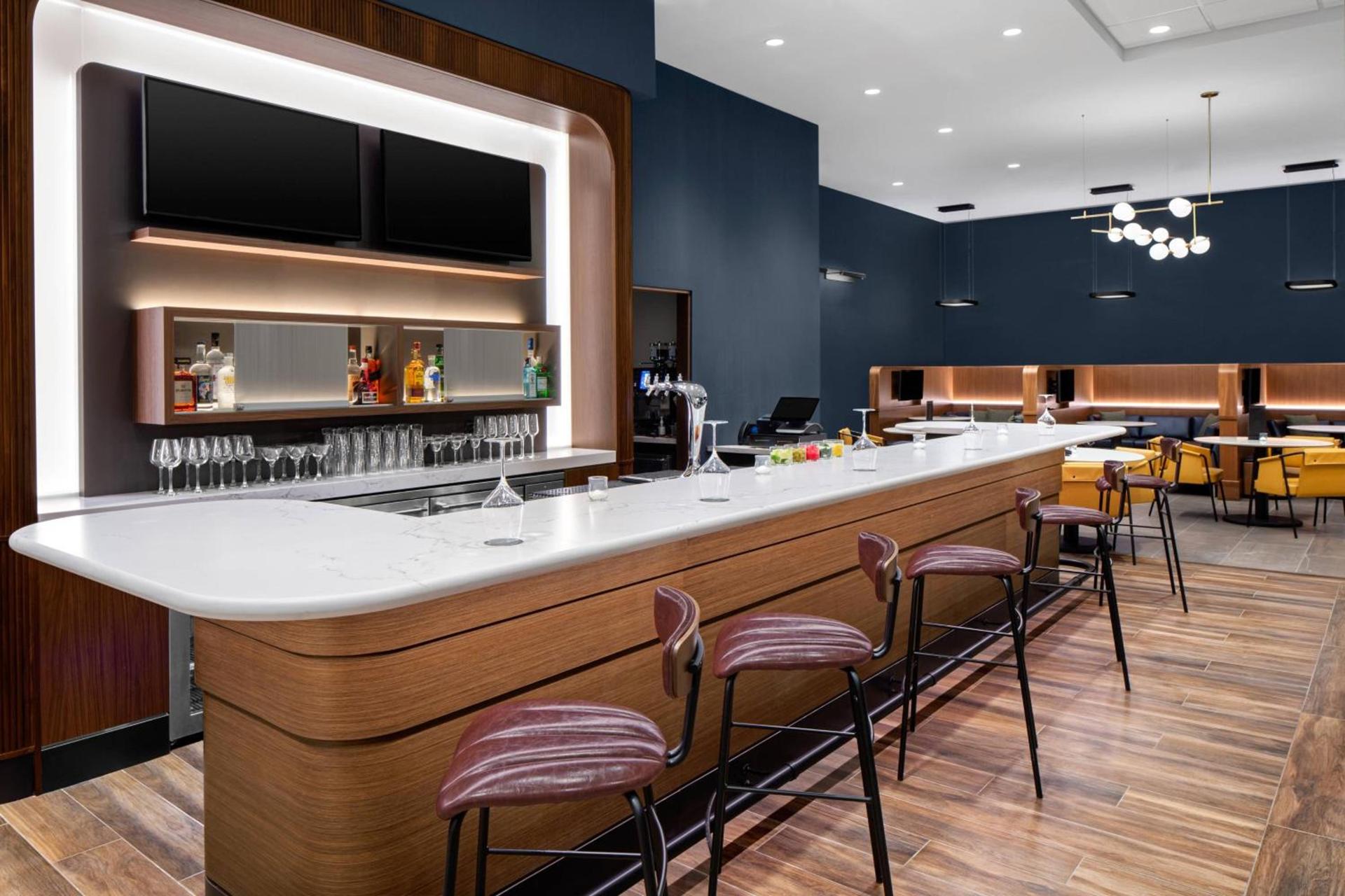 Courtyard by Marriott Lansing Downtown photo 27