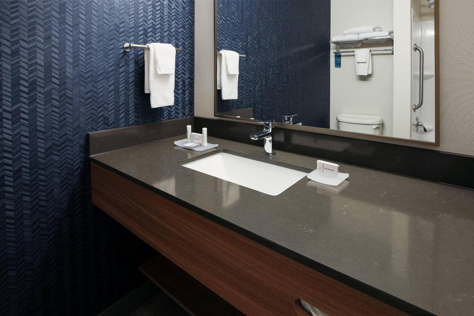 Fairfield Inn & Suites by Marriott Elizabethtown photo 14