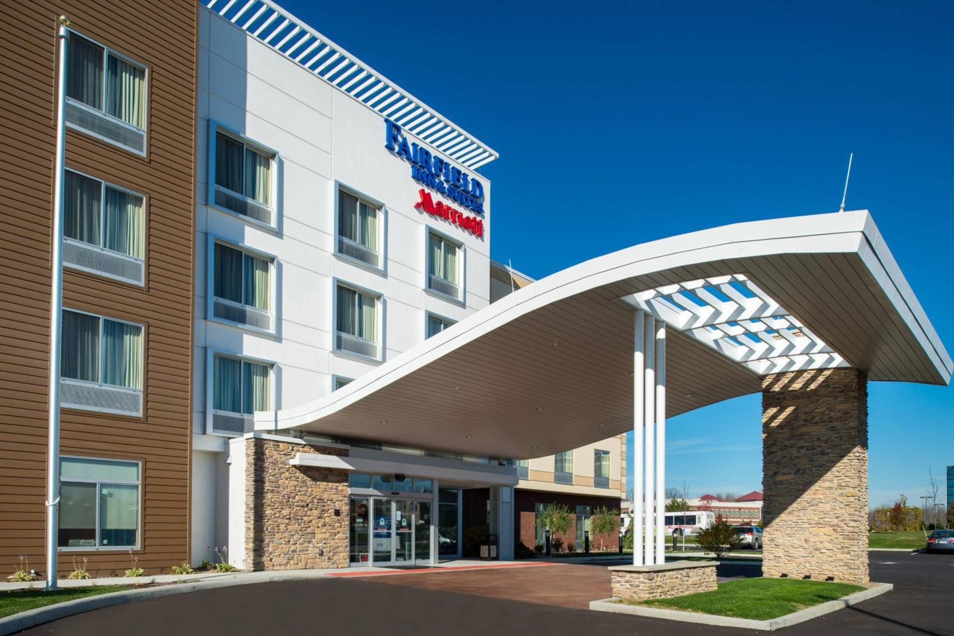 Fairfield Inn & Suites by Marriott Akron Stow photo 2