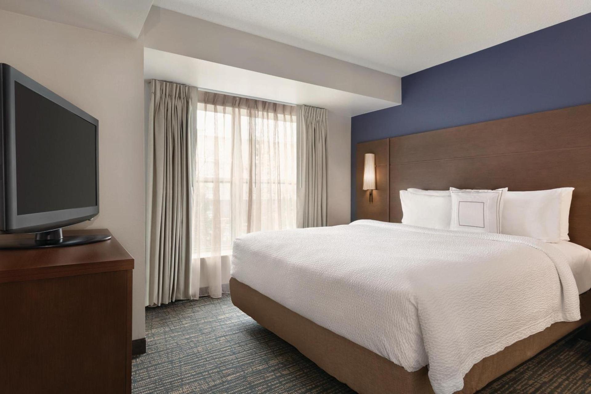 Residence Inn by Marriott Buffalo Galleria Mall photo 9