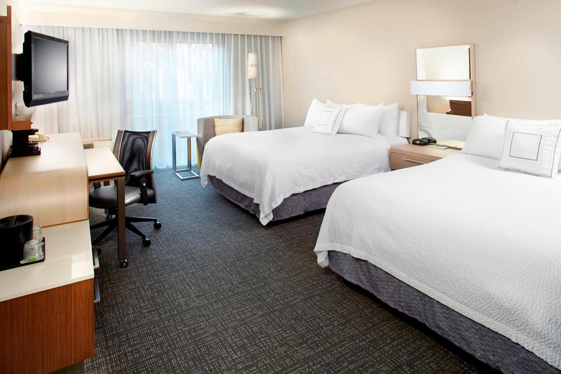 Courtyard by Marriott Lansing photo 3