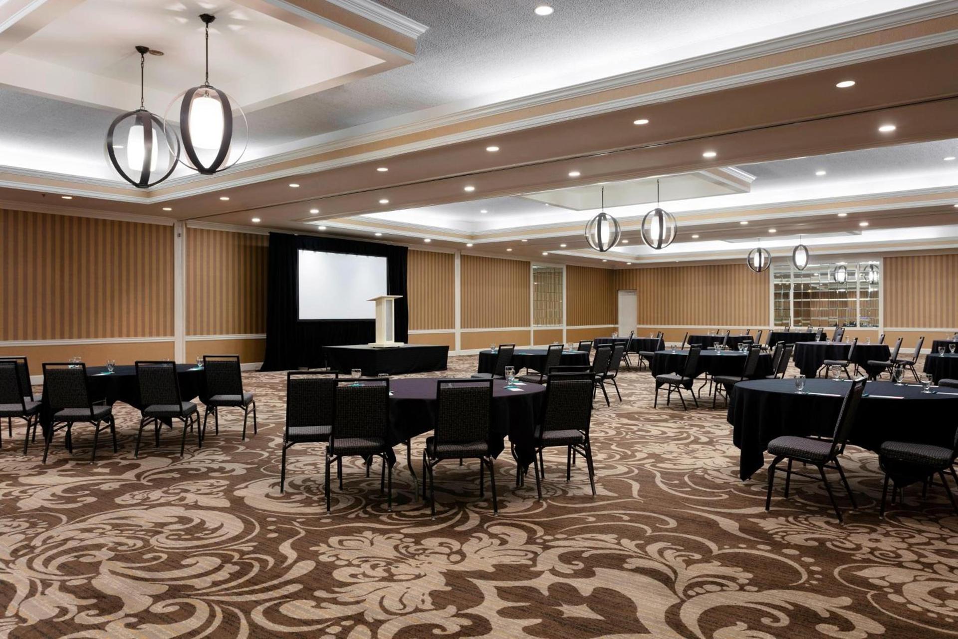 Le Meridien Charlotte photo 39