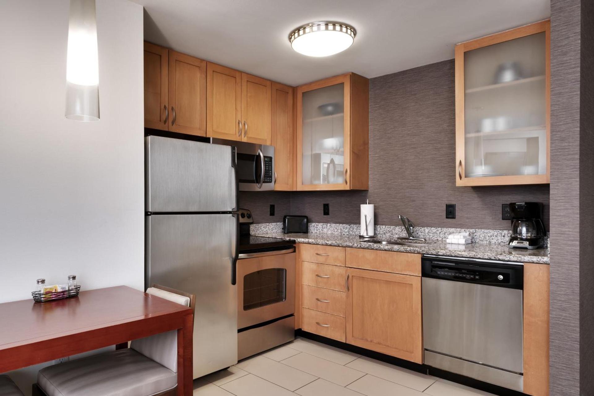 Residence Inn by Marriott Greenville photo 9