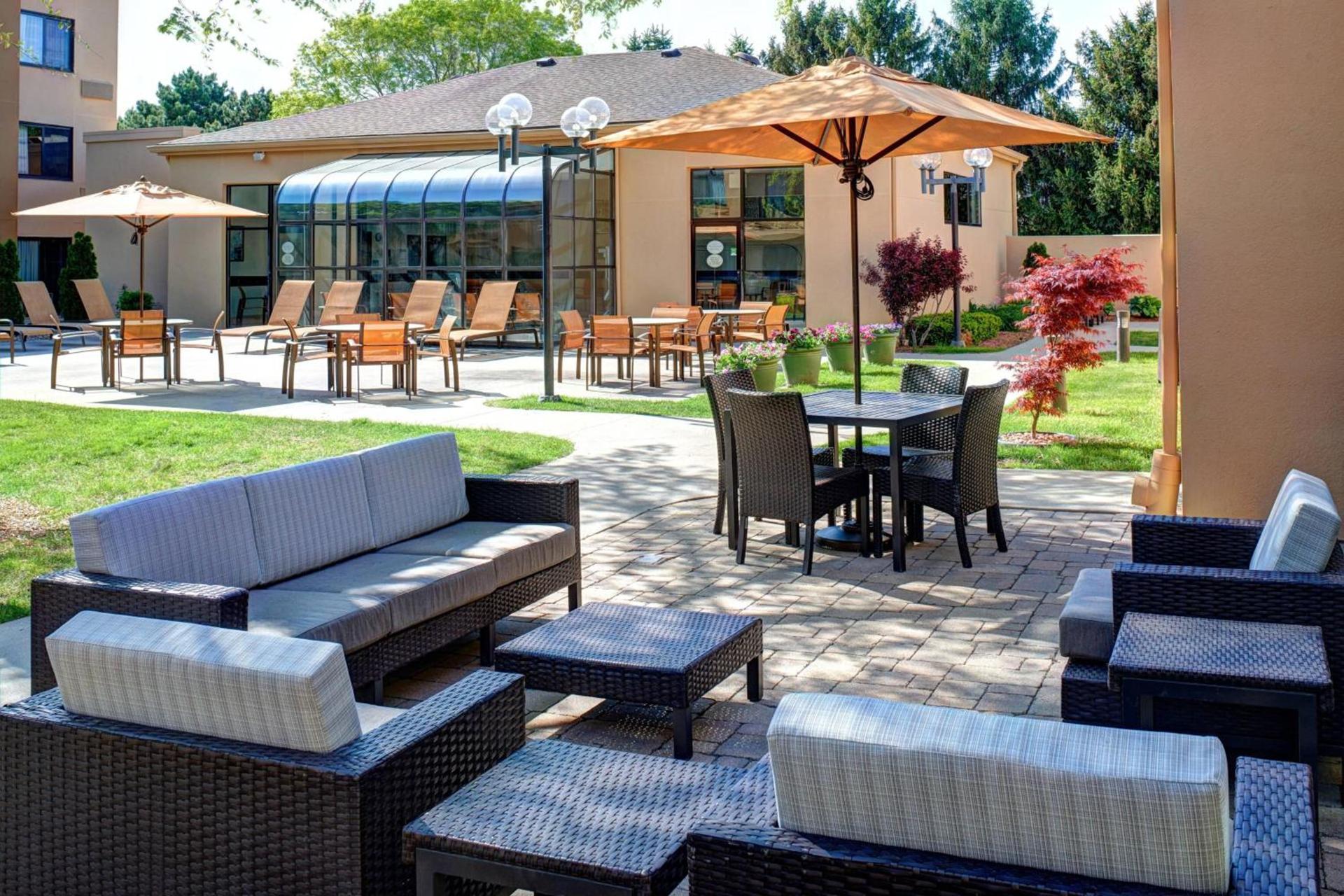 Courtyard Des Moines West/Clive photo 22