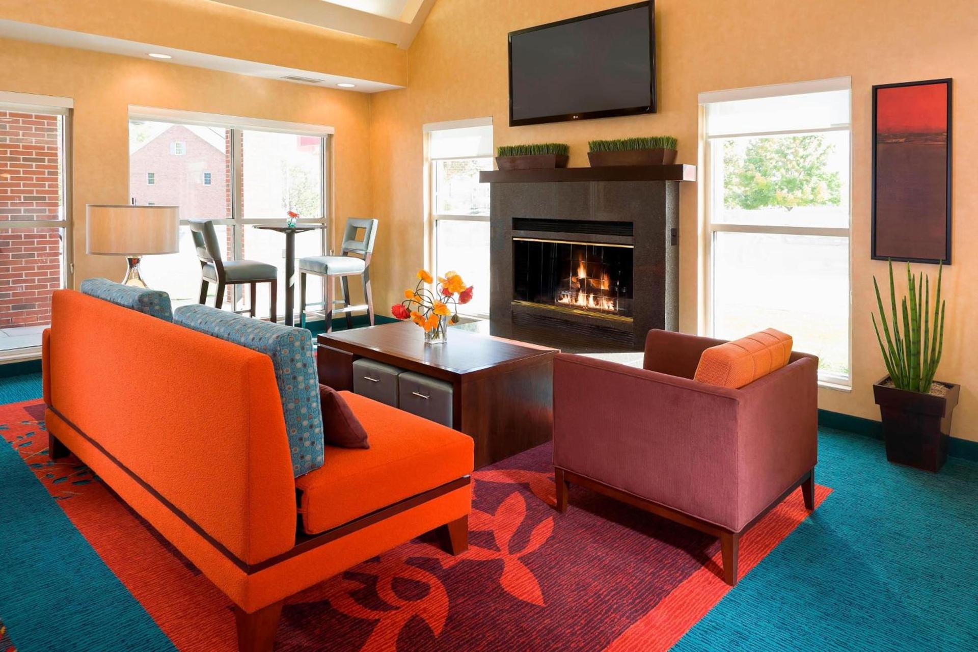 MainStay Suites Appleton Airport - Fox River Mall Area photo 15