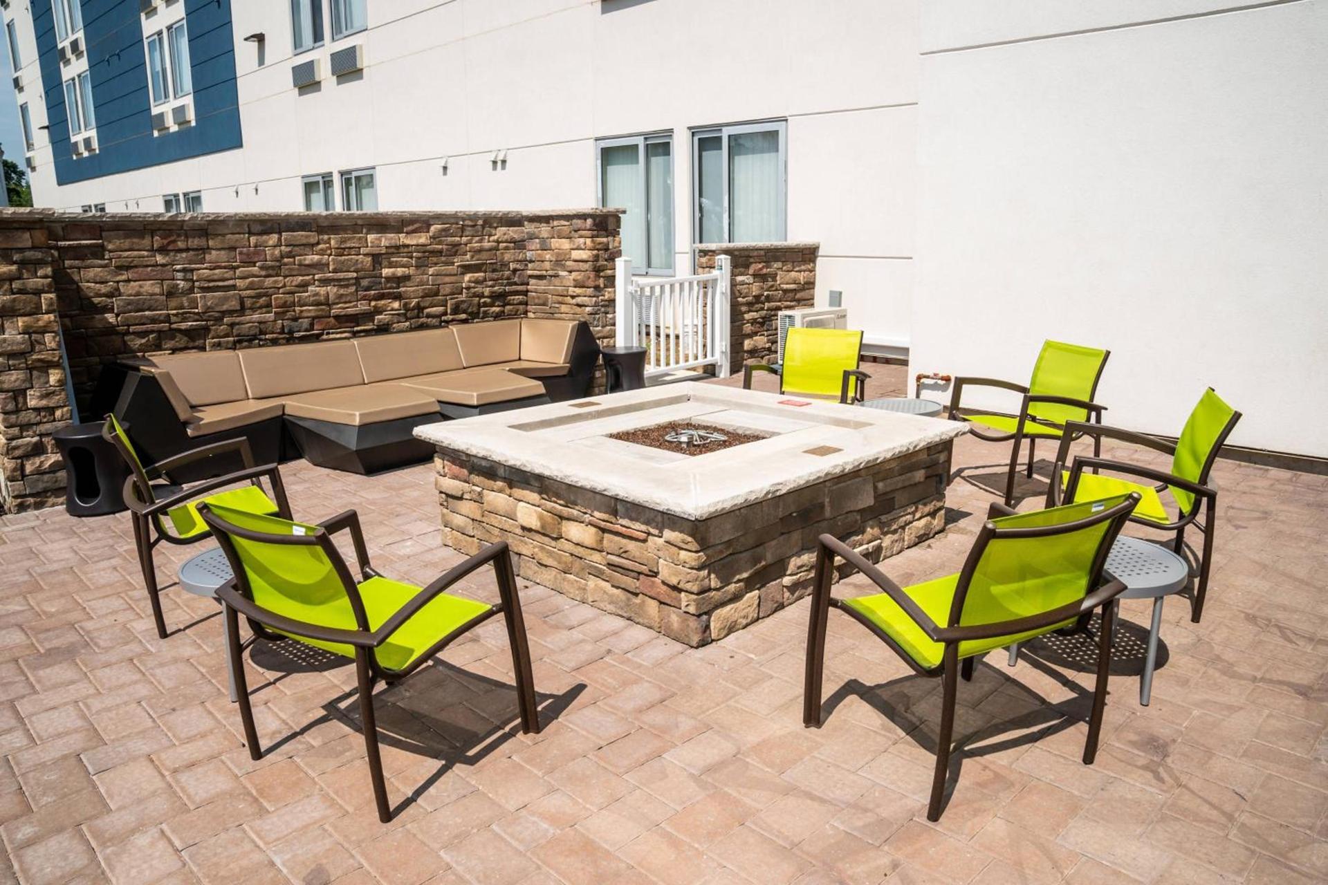 SpringHill Suites by Marriott Woodbridge photo 38