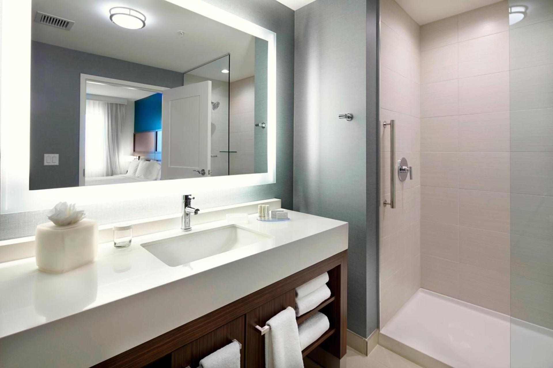 Residence Inn by Marriott Secaucus Meadowlands photo 18
