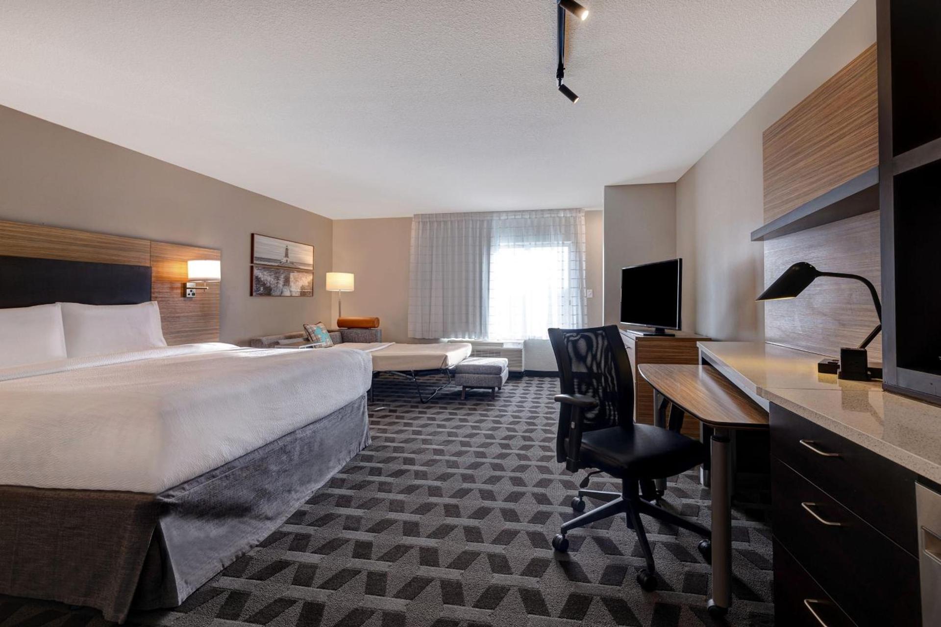 TownePlace Suites by Marriott Monroe photo 11