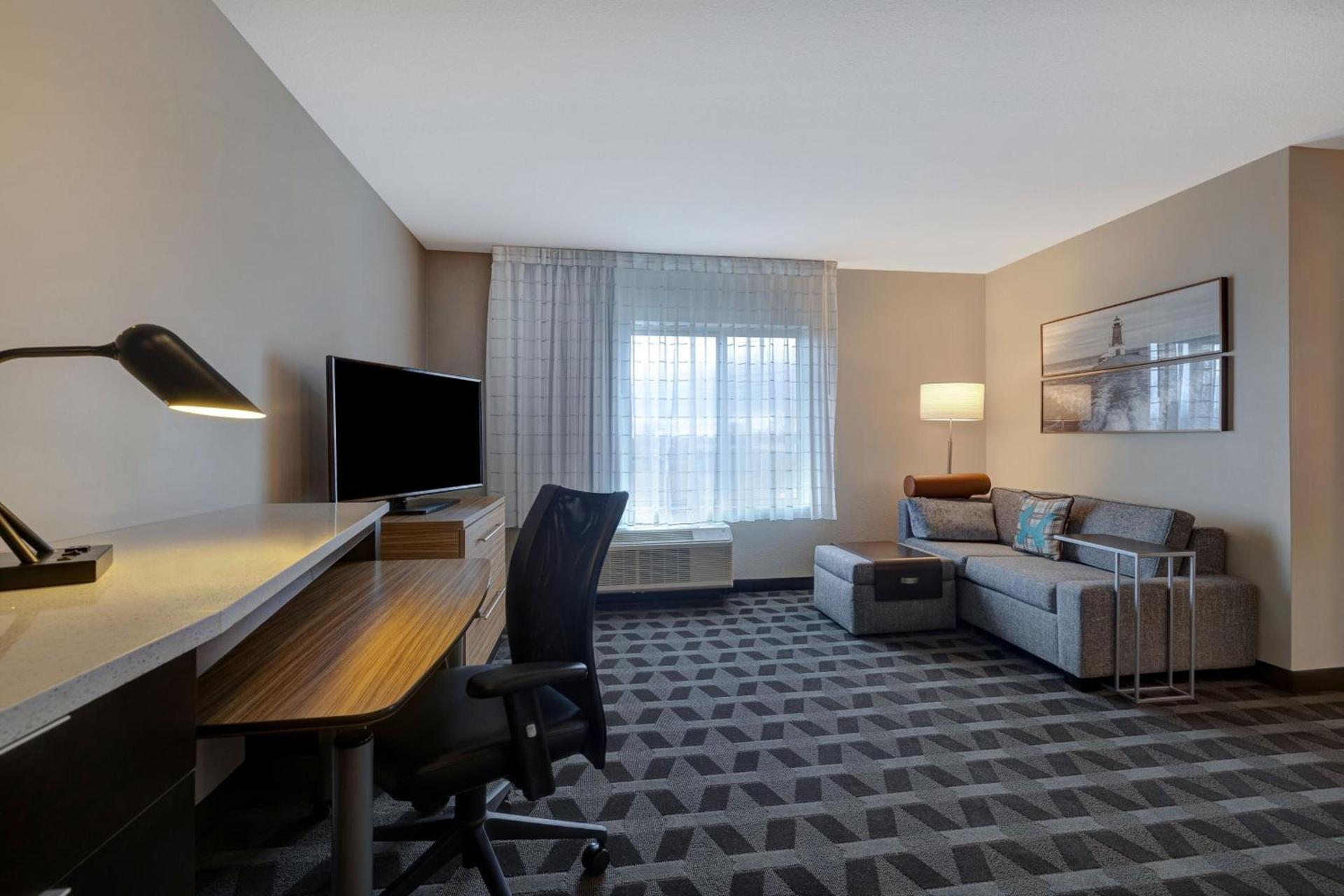 TownePlace Suites by Marriott Monroe photo 20