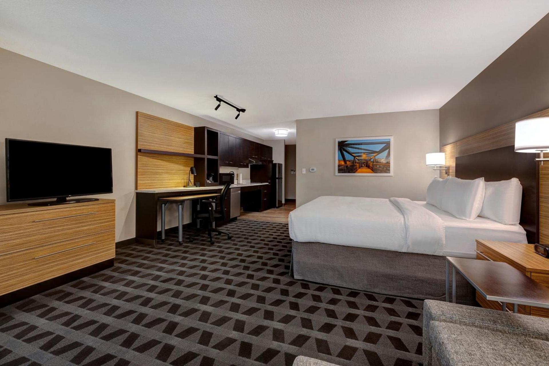 TownePlace Suites by Marriott Monroe photo 19