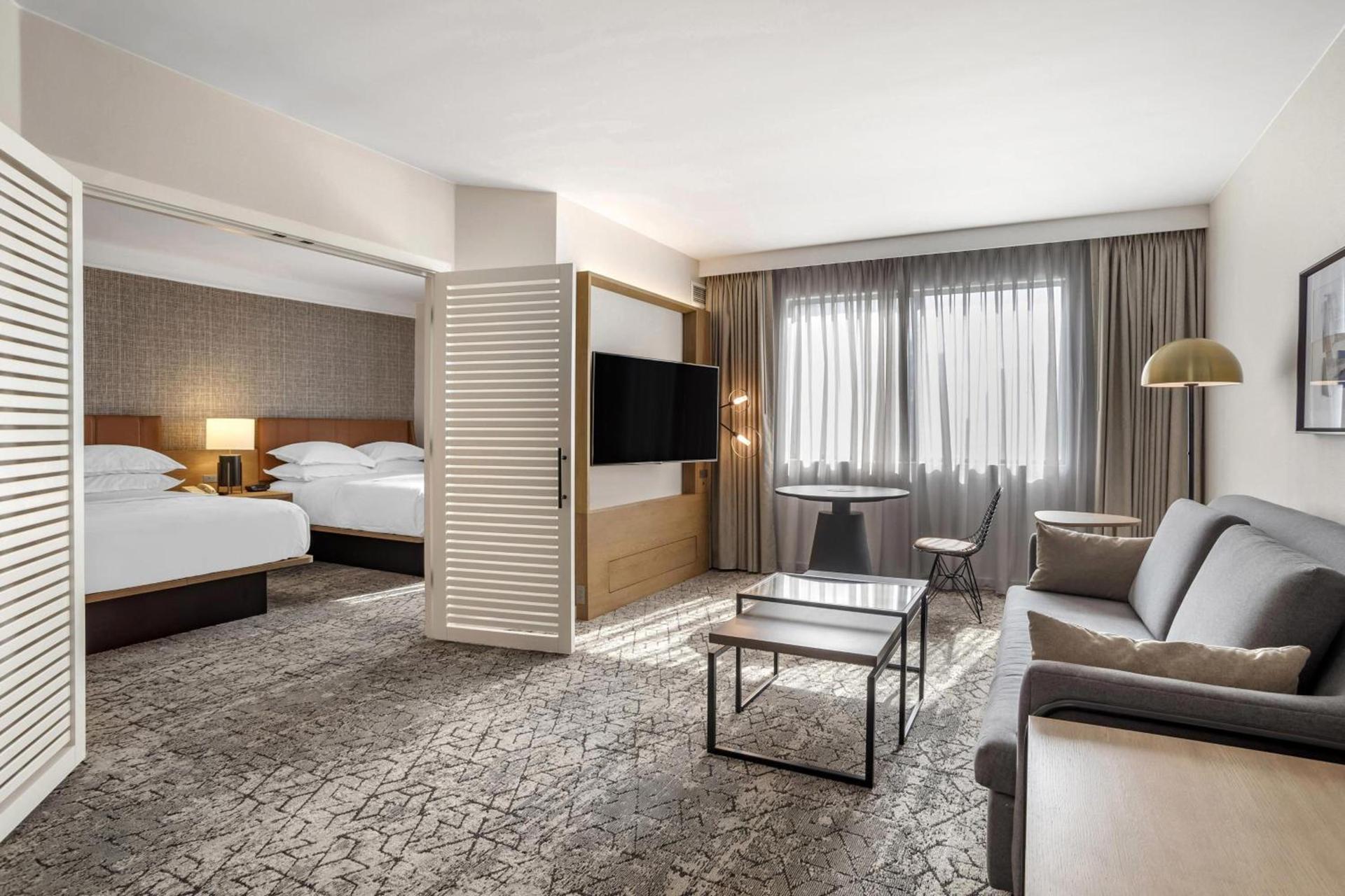 Sheraton Suites Wilmington Downtown photo 8