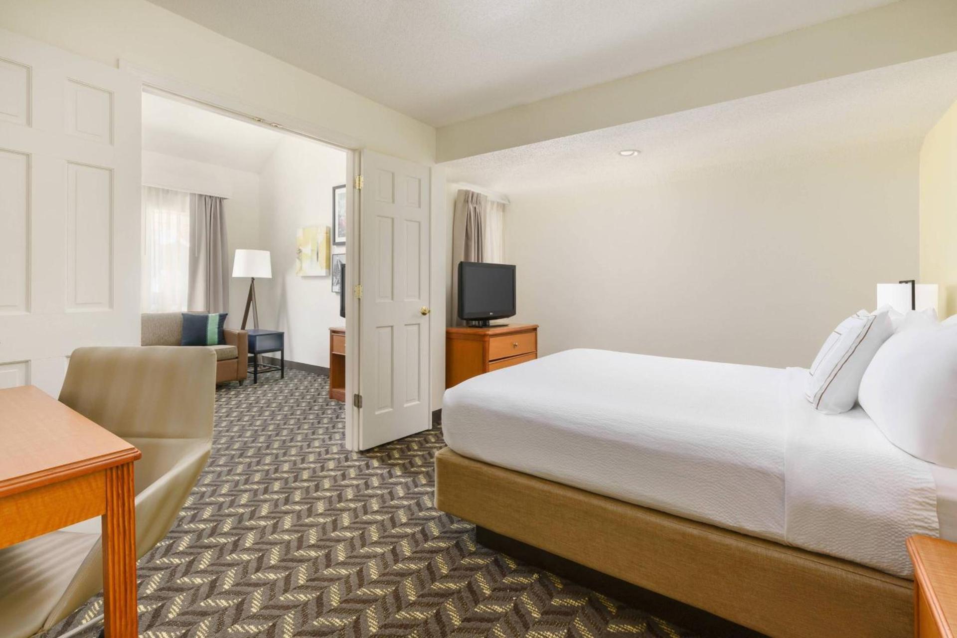 Residence Inn by Marriott Hartford Windsor photo 3