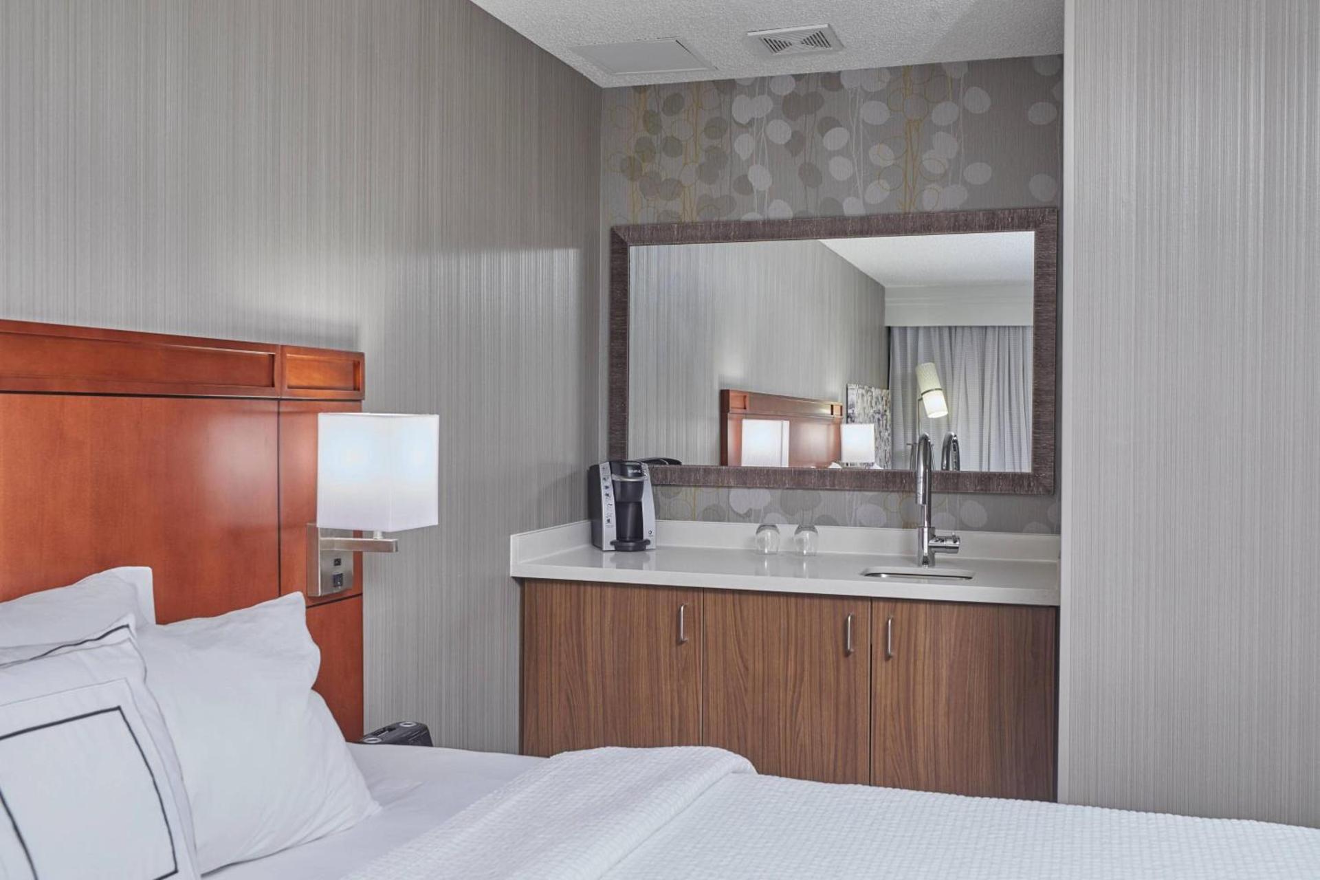 Courtyard by Marriott Eugene Springfield photo 7