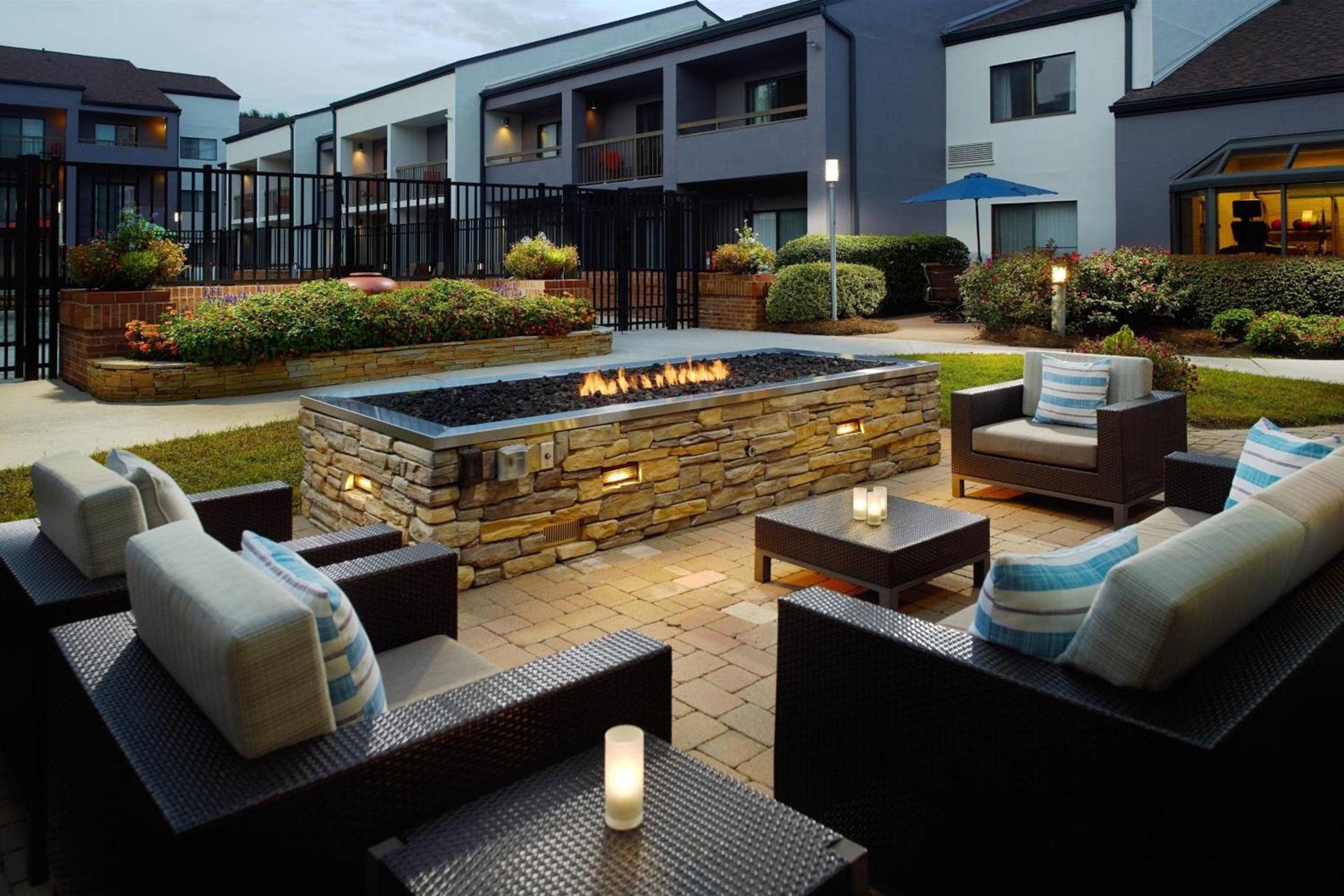 Courtyard by Marriott Raleigh Midtown photo 23