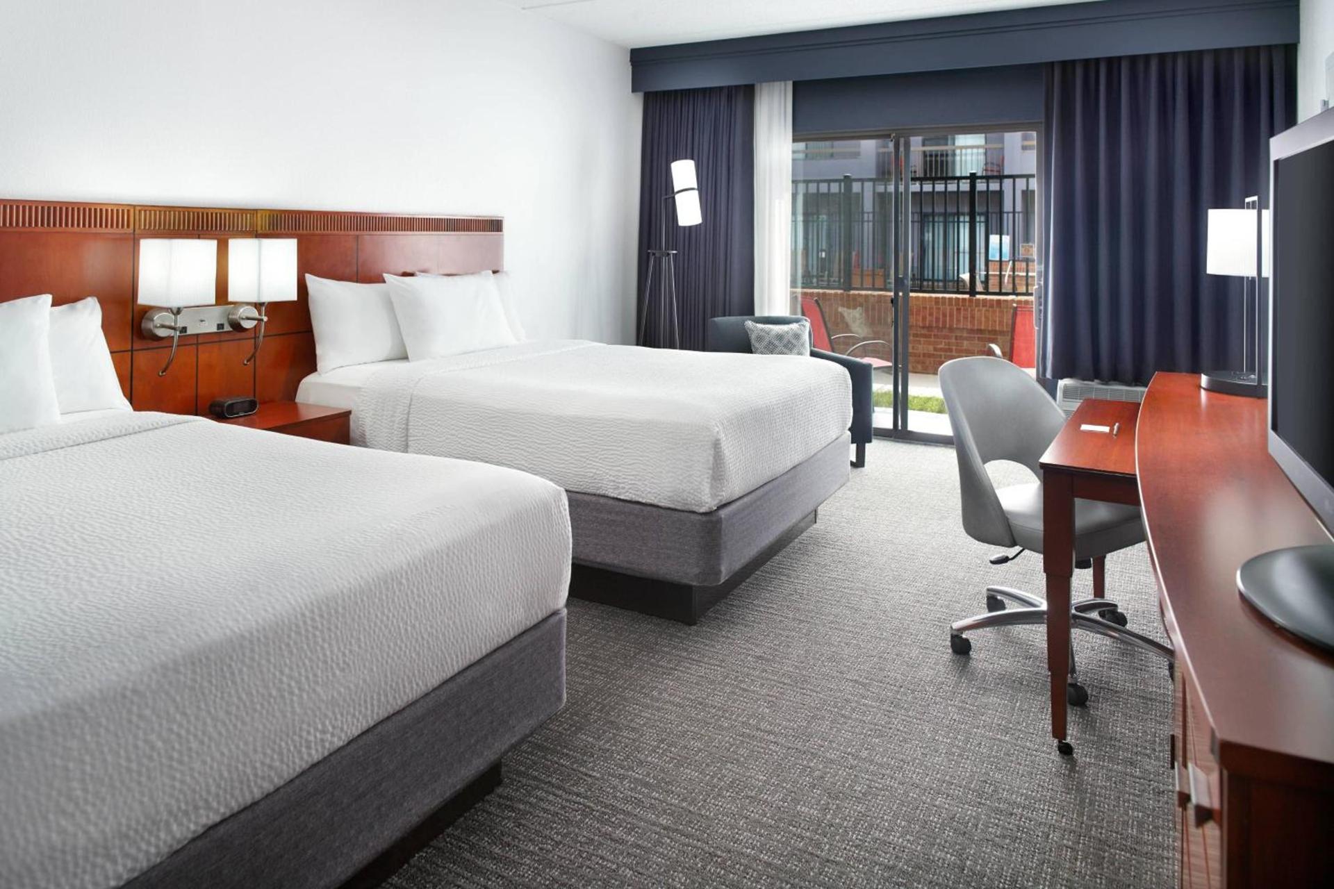 Courtyard by Marriott Raleigh Midtown photo 4