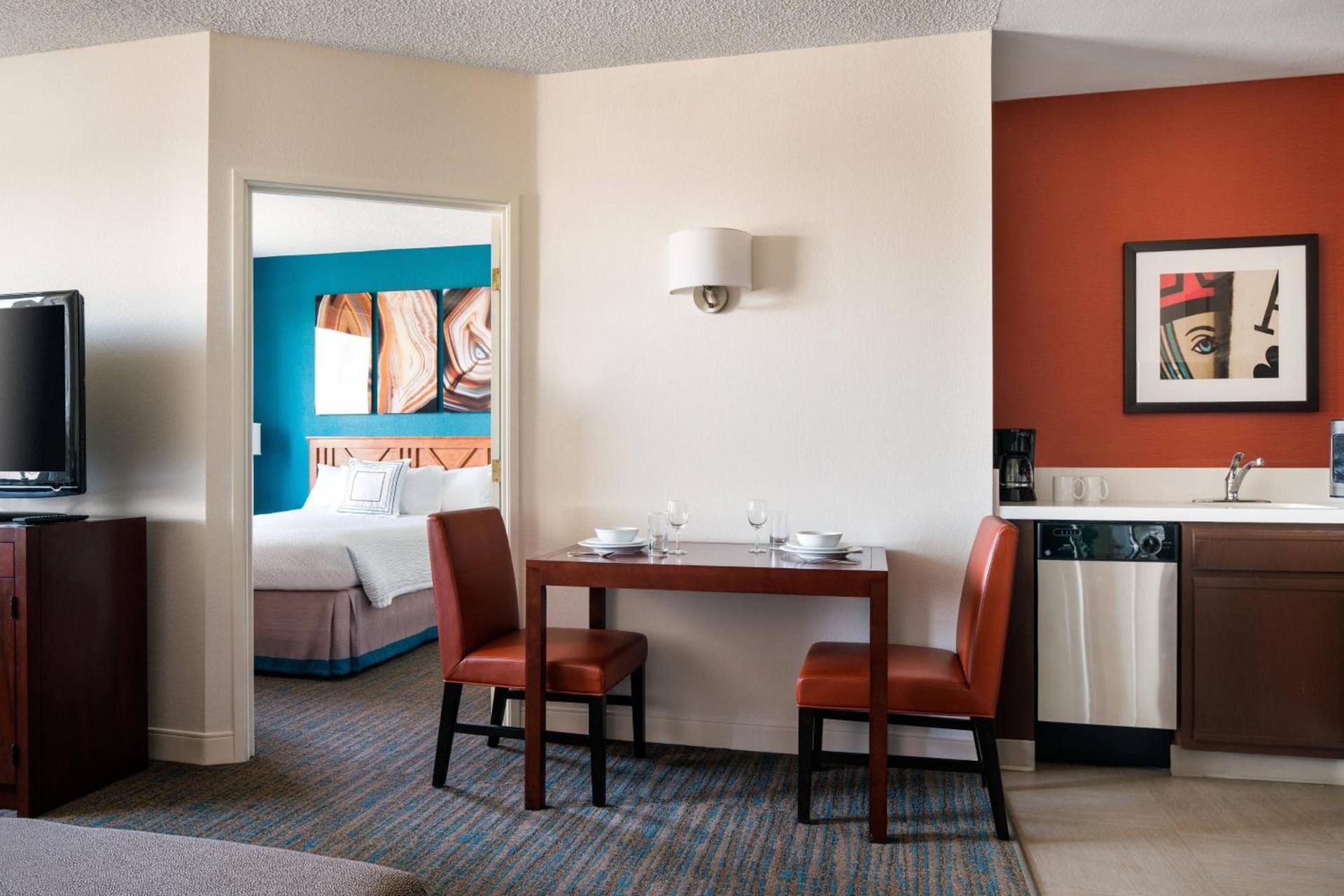 Residence Inn by Marriott Las Vegas Hughes Center photo 9