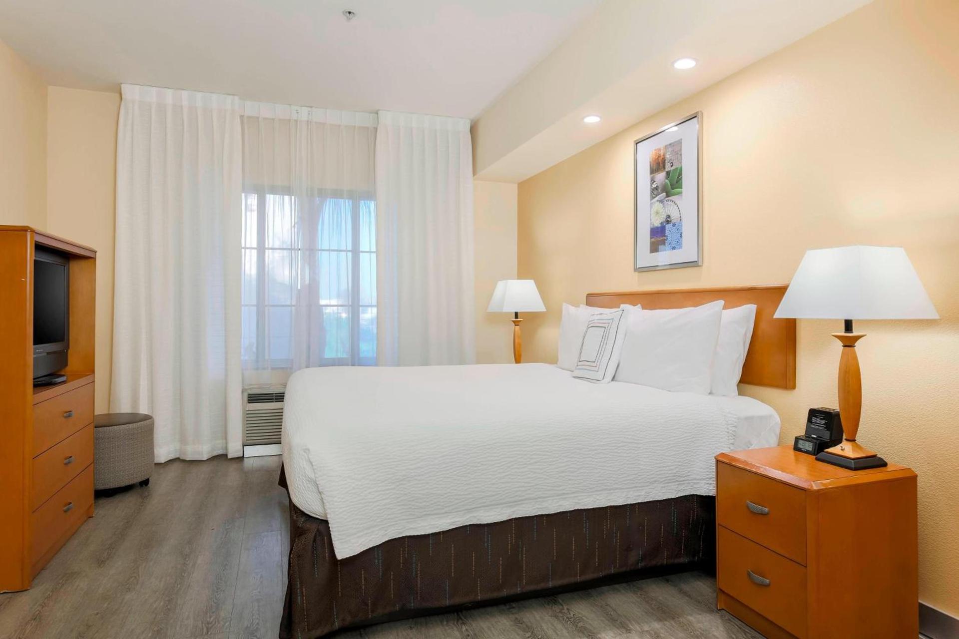 Fairfield Inn & Suites Temecula photo 7
